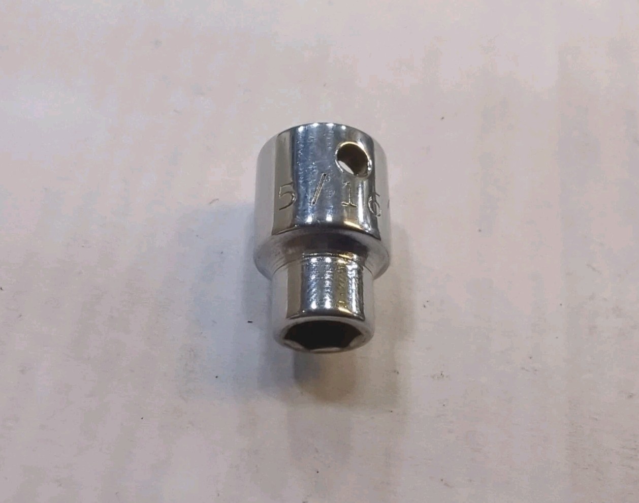 Mac Tools USA X106 5/16″ SAE Shallow Socket 3/8″ Drive 6 Point Chrome Finish