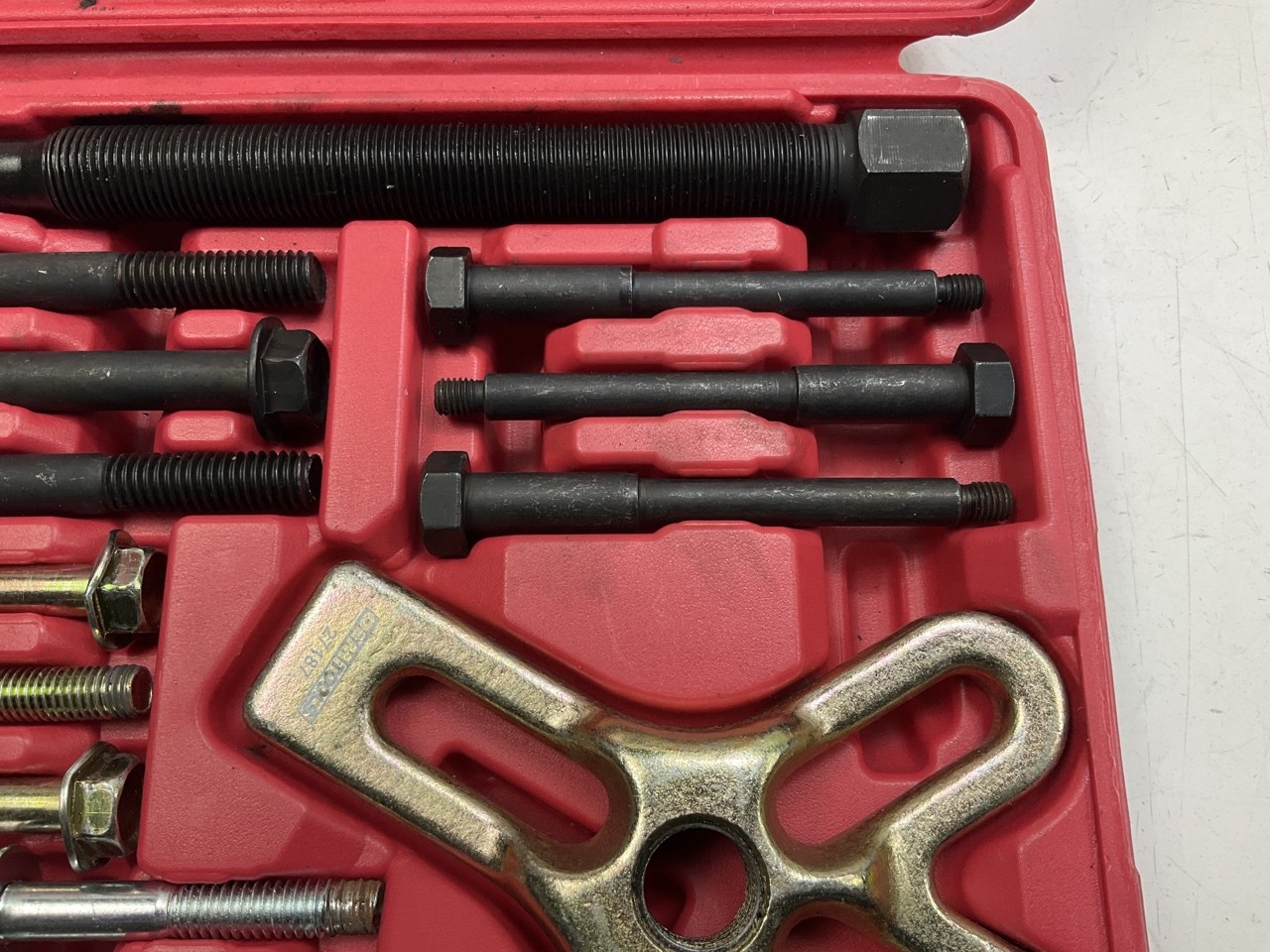 USED #17 – OEM TOOLS 27187 Harmonic Balancer Puller Tool Kit Set