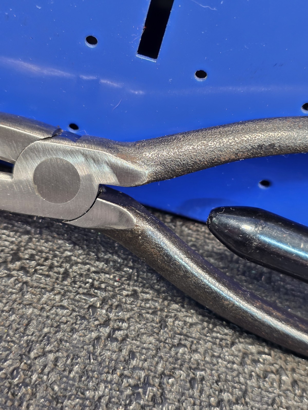 Blue-Point Tools GA311C Safety Twist Aviation Wire Cable Pliers 10″