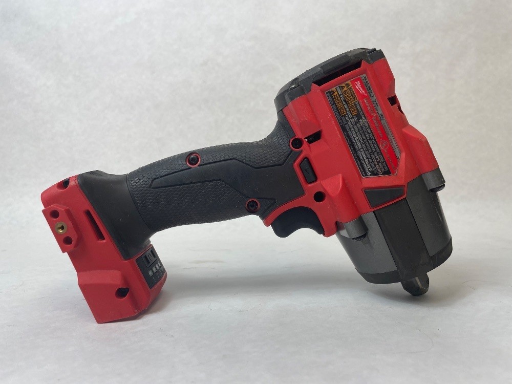 Milwaukee 2962p-20 18V 1/2″ Cordless Mid-Torque Impact Wrench w/ Pin Detent Tool