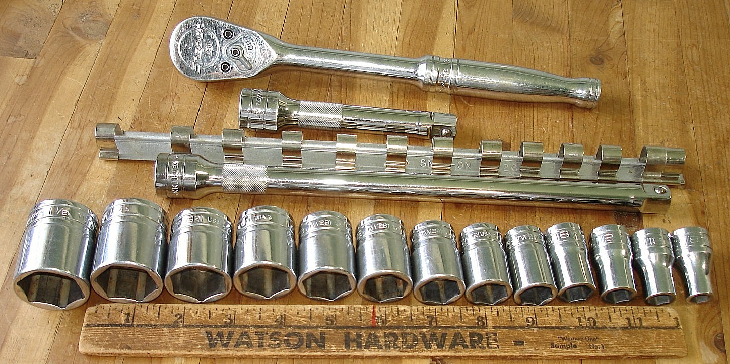SNAP-ON 17 PIECE 1/2 DRIVE SAE SOCKET SET RATCHET EXTENSIONS MECHANICS TOOLS USA