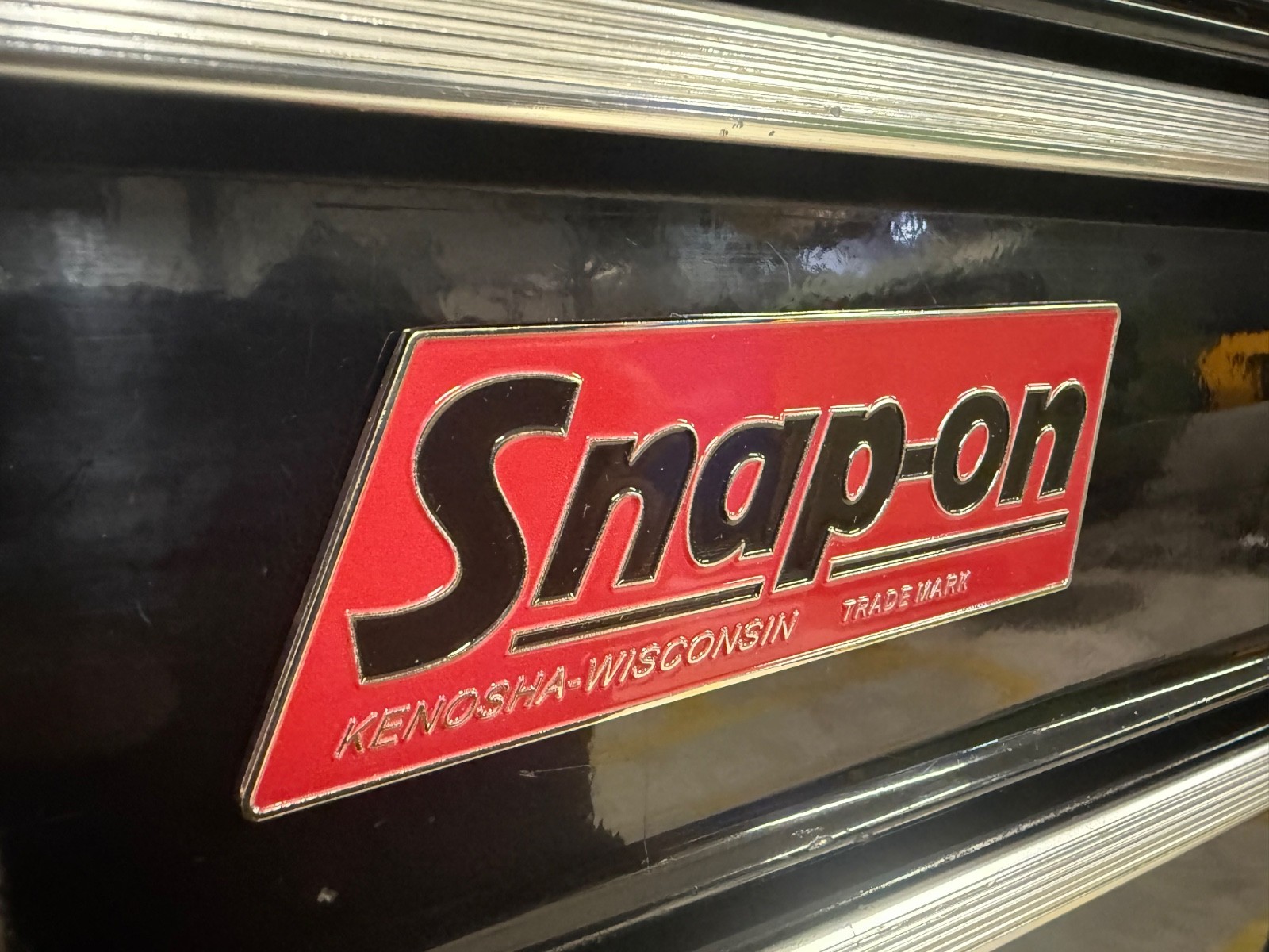SNAP-ON Tools logo emblem VINTAGE Nameplate 1.5mm thick steel 5” x 2”.Rare.