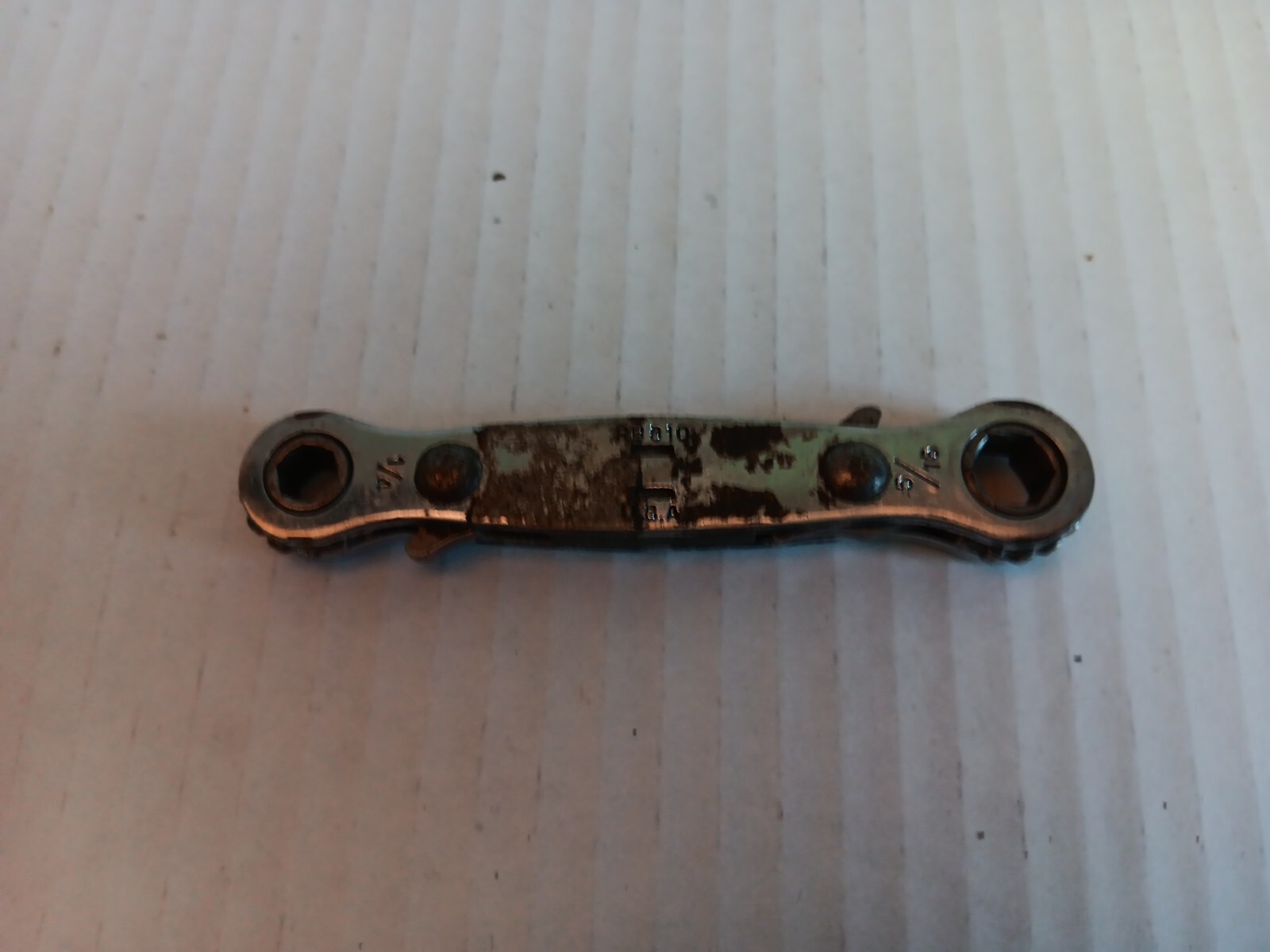 Vintage Armstrong Tools 1/4″x5/16″ SAE Ratcheting Box End Wrench 6 pt RB810 USA