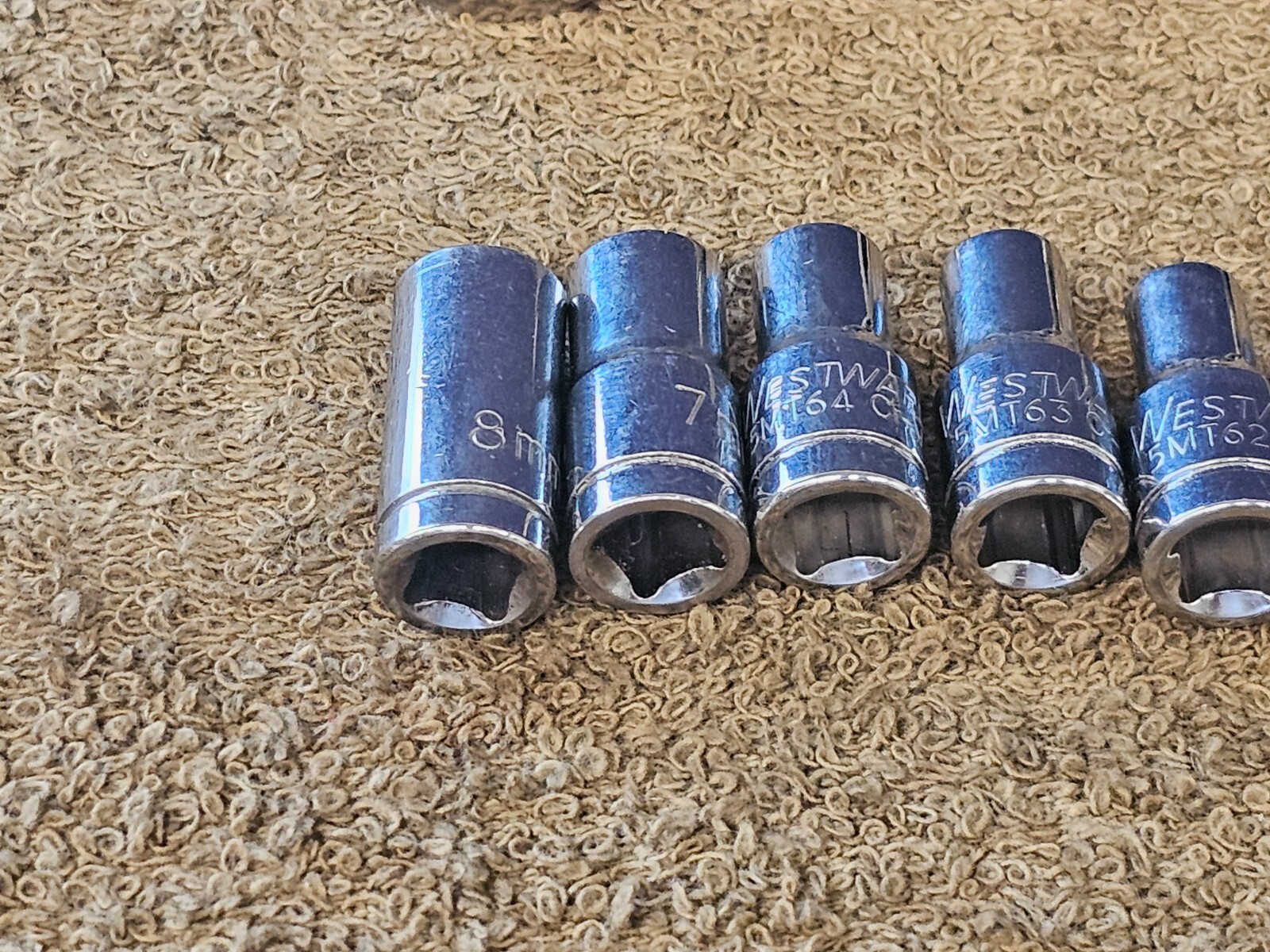 15 Westward Sockets 1/4 Drive 15 14 13 12 11 10 9 8 7 6 5.5 Adapter Metric Set