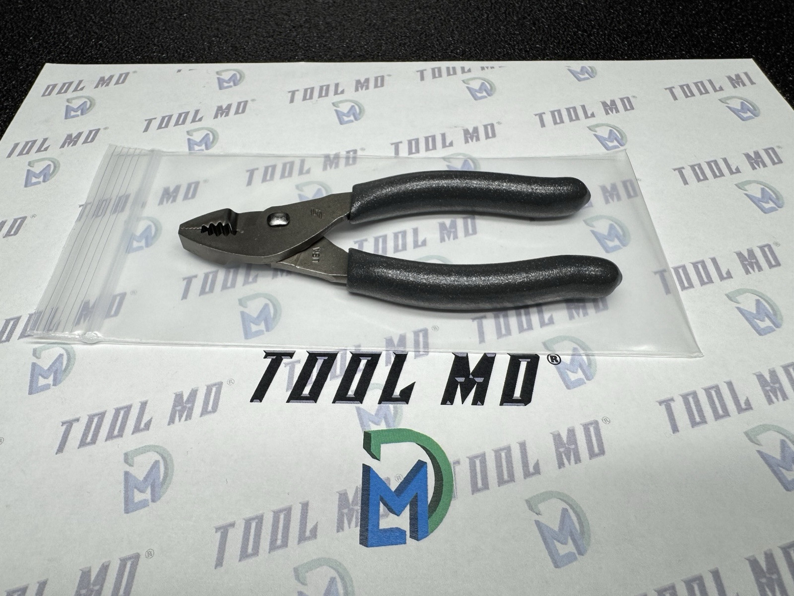 Snap-on Tools NEW DARK TITANIUM 4″ Soft Grip Mini Combo Slip Joint Pliers 44BCF