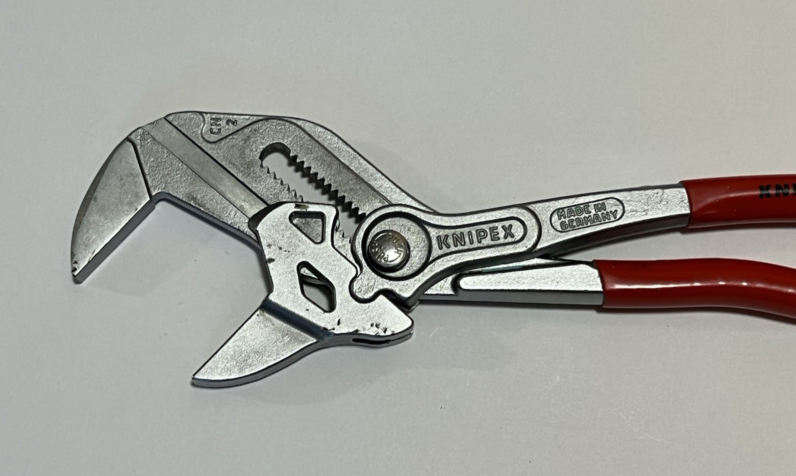 Knipex 10″ Pliers Wrench 86 03 250 1-3/4″ Smooth Jaws Pliers Made in Germany