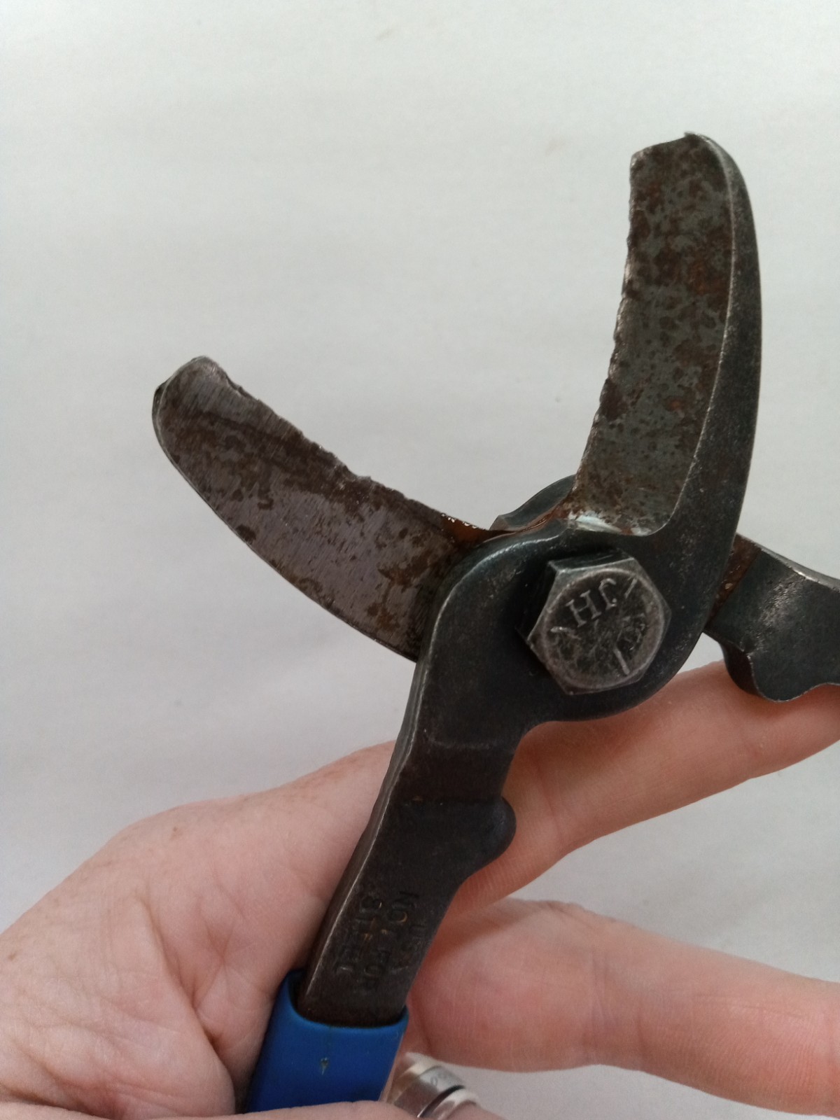 Vintage Blue-Point PWC80A Cable Cutters W/Blue Vinyl Covered Handles