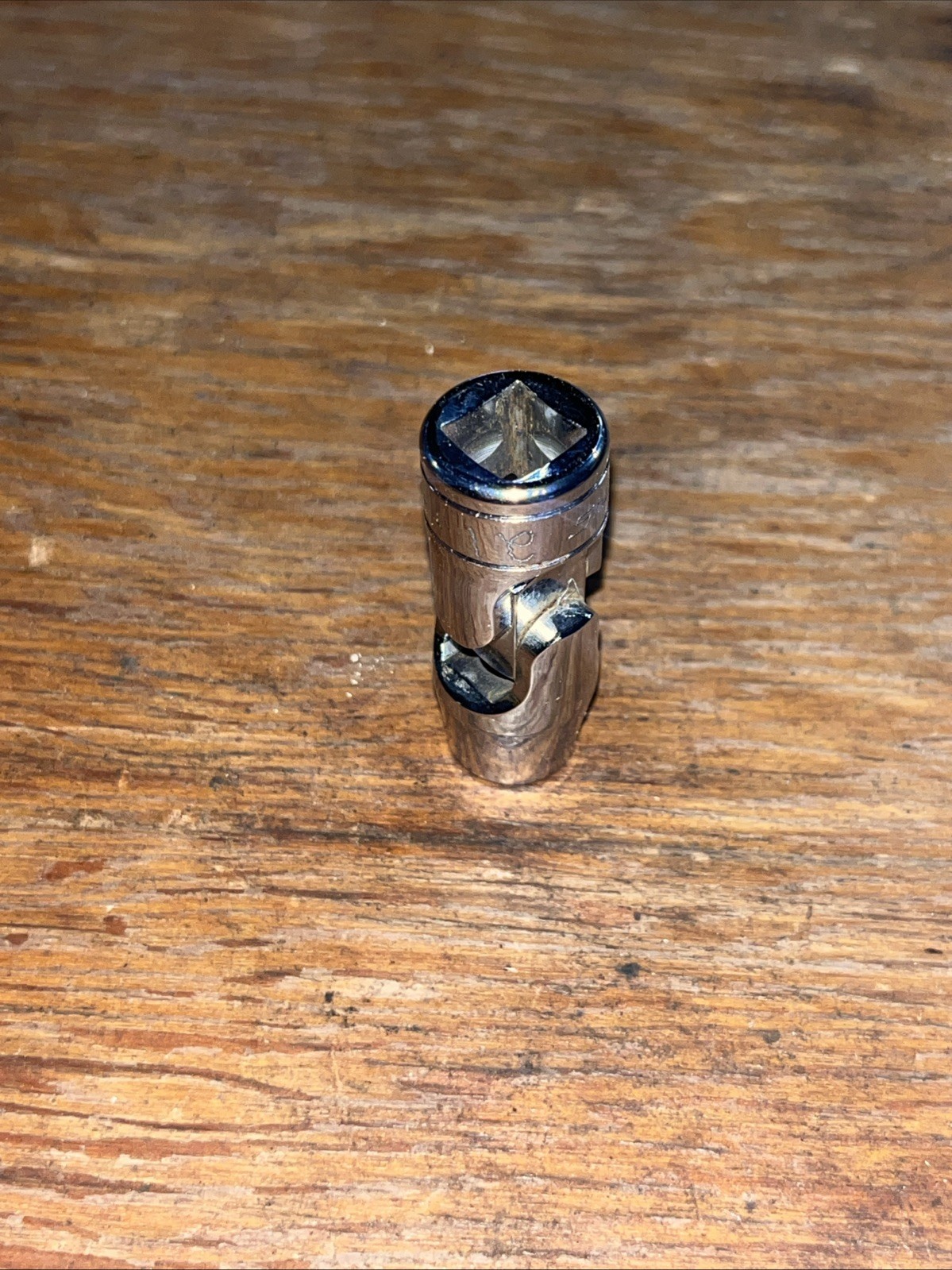 Snap-on Tools USA Inverted E TORX 3/8″ Drive E12 Chrome Swivel Socket FSE120