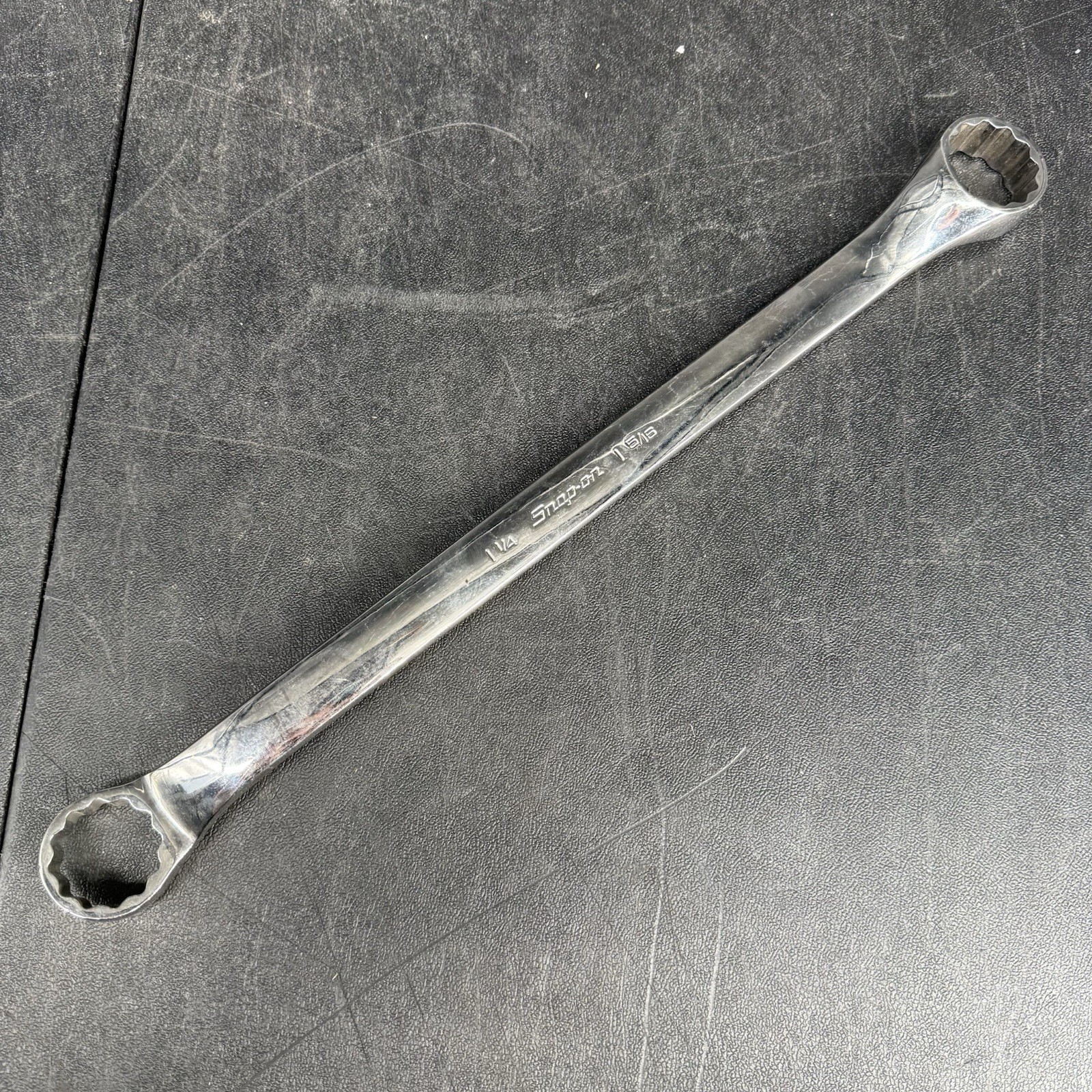 Snap On Tools XB4042A 1-1/4″ X 1-5/16″ 12 Point SAE 10* Offset Box End Wrench