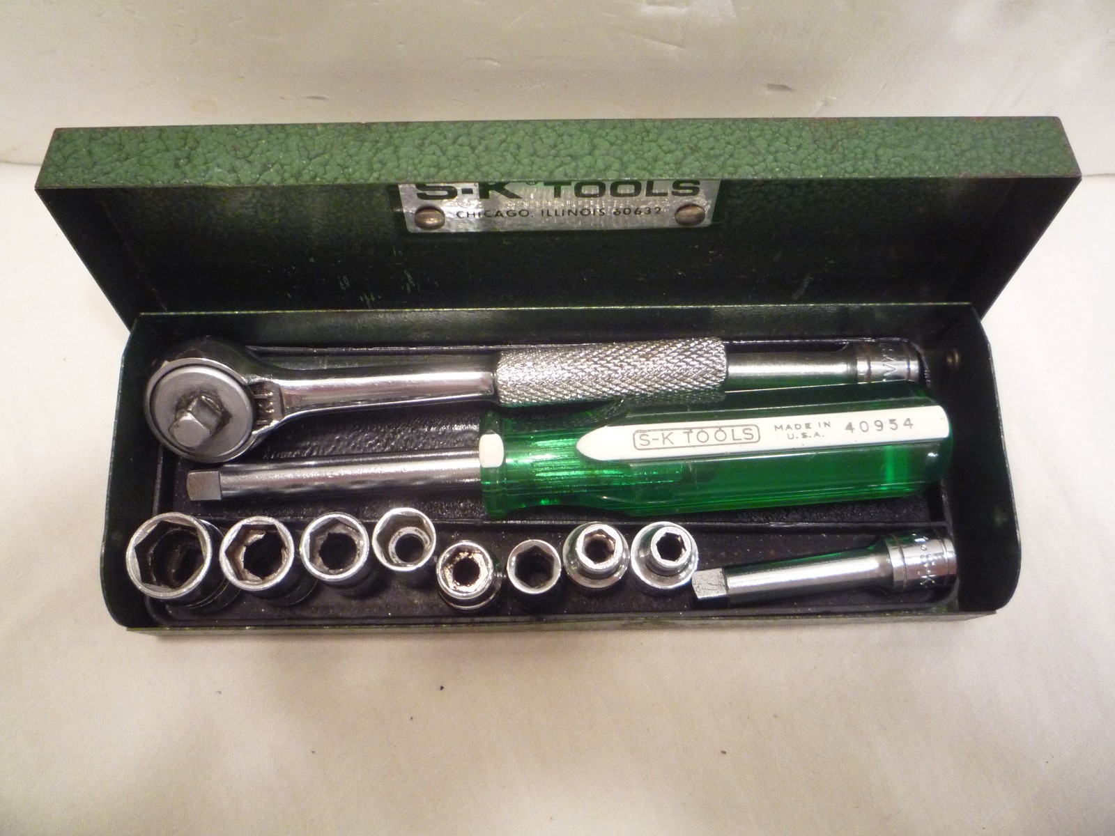 SK Tools 1/4″ Drive Socket Set 12 pc. 6 Point With Metal Case #60632, USA MADE