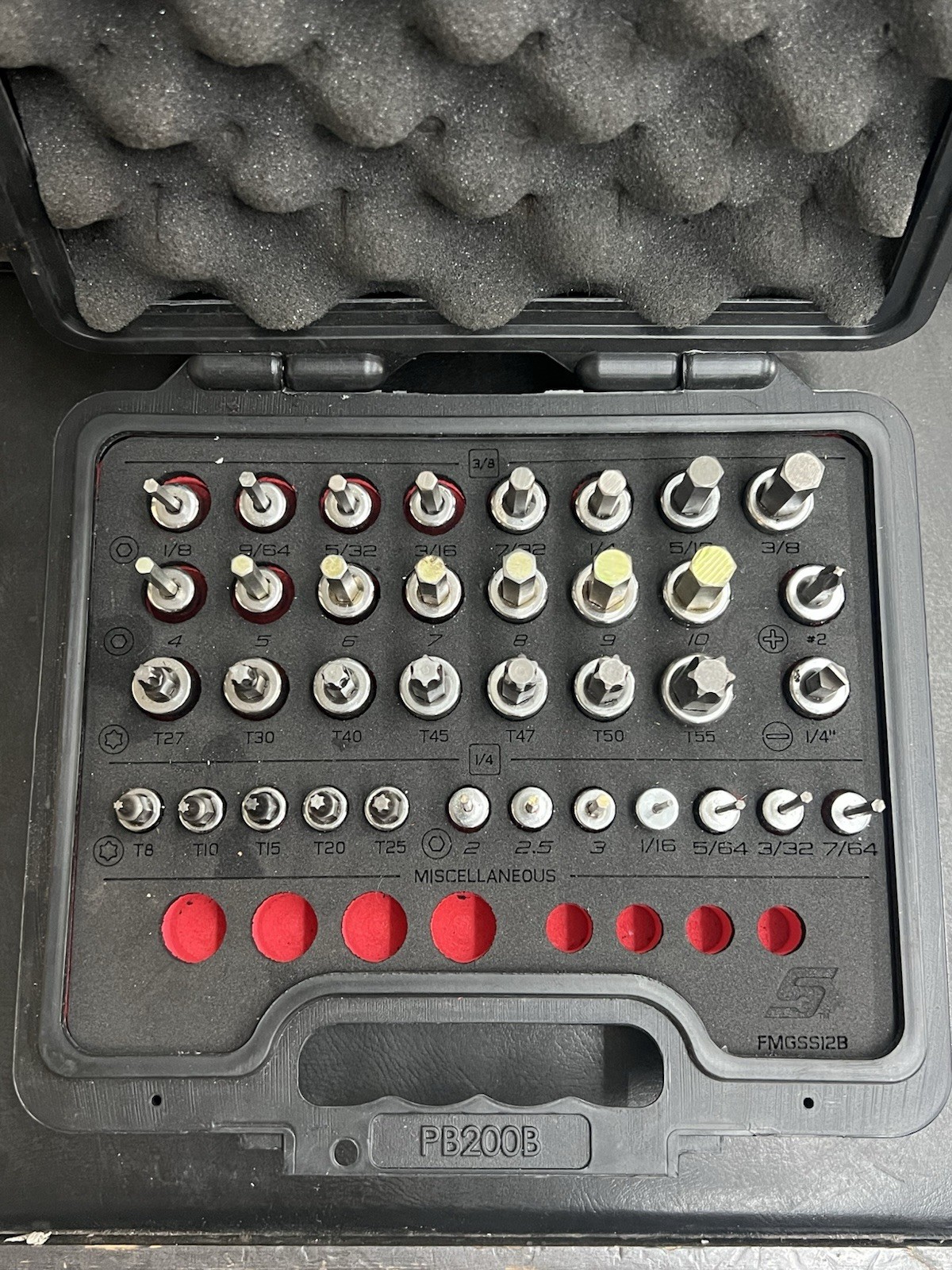 Snap-On 36pc 1/4″ 3/8″ Drive Metric & SAE Combination Bit Socket Set 236EFSFR