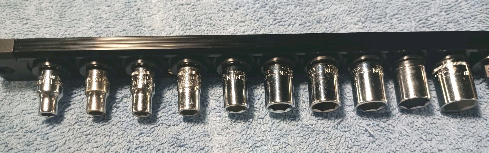 10 Piece 1/4″ Dr. Metric Socket Set. Chrome Shallow, Most R New Craftsman W/Rail