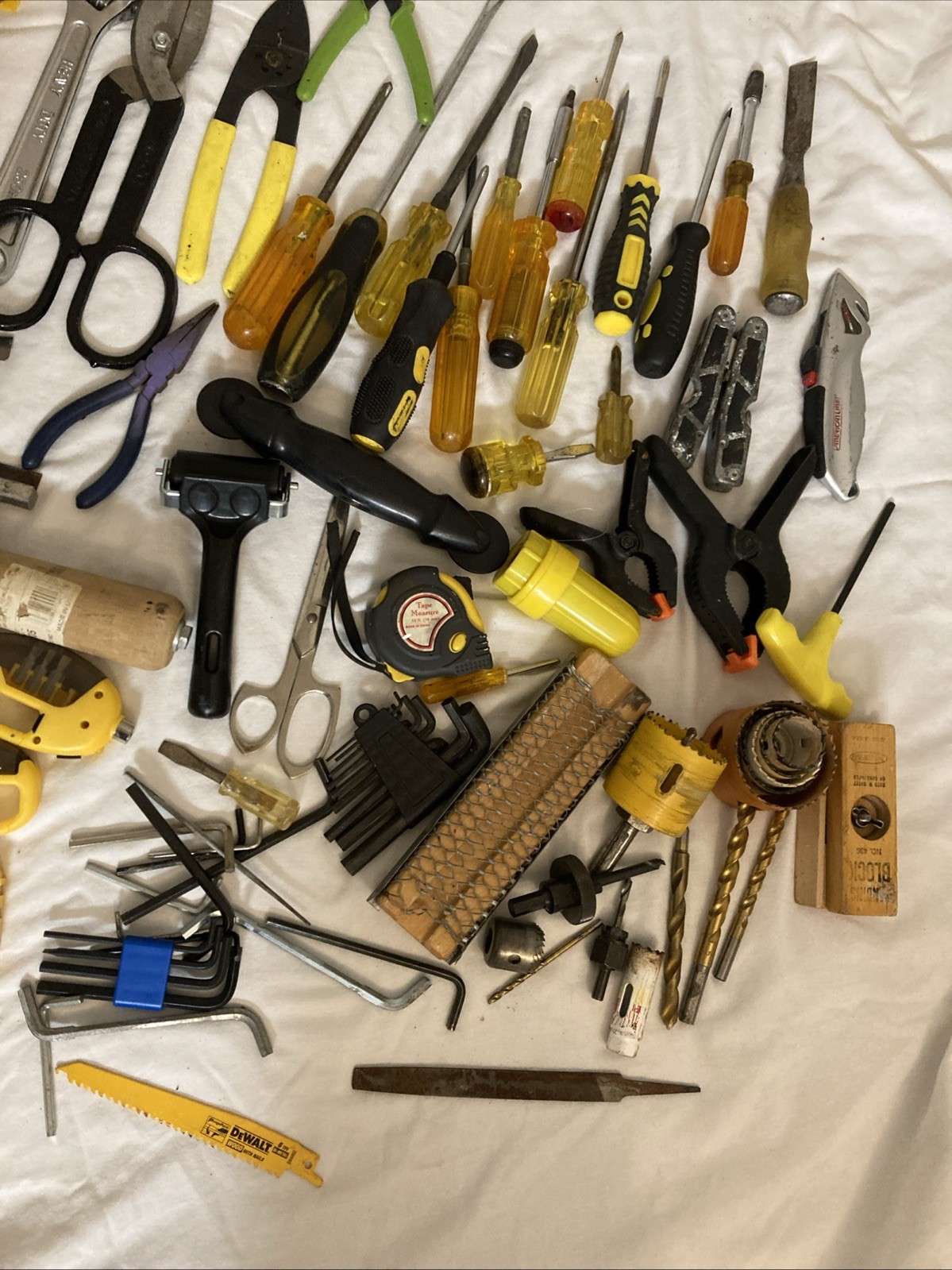 Mixed lot of Hand Tools Carpenter Plumbing Mechanic Screwdrivers Pipe Wrench ++