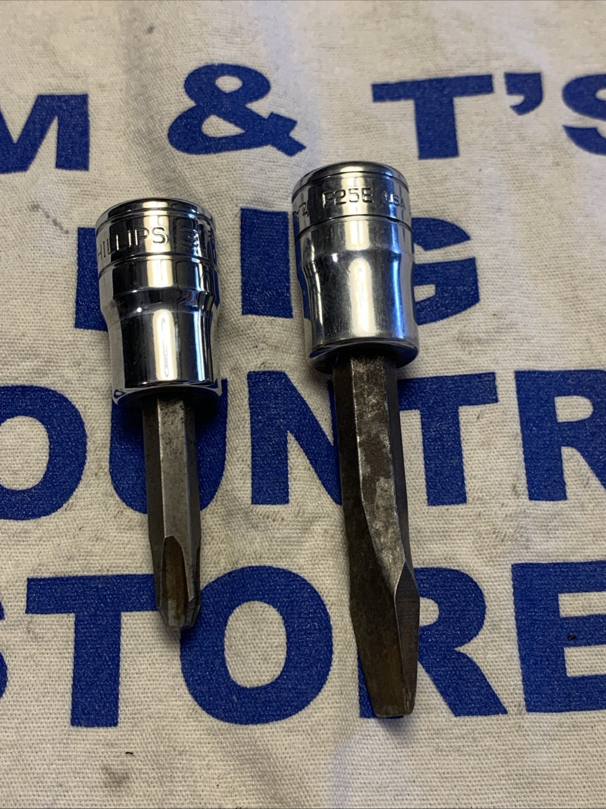 Snap-on Tools USA 3/8″ Drive Flat & Phillips Head Sockets F25E & FP32E