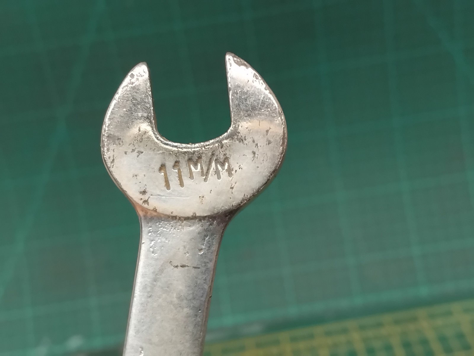 2 x Britool open ended metric spanners 8mm x 9mm/10mm x 11mm LT22189-LL