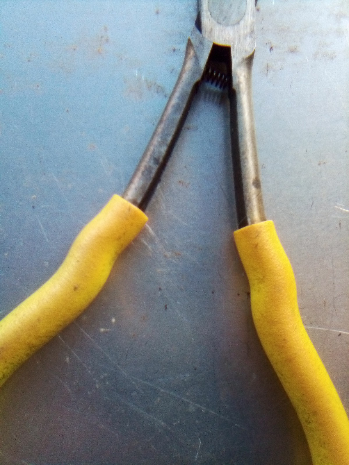Mac Tools P6TNN-Y Needle Nose 7 In Yellow Handle Pliers Lot 1019