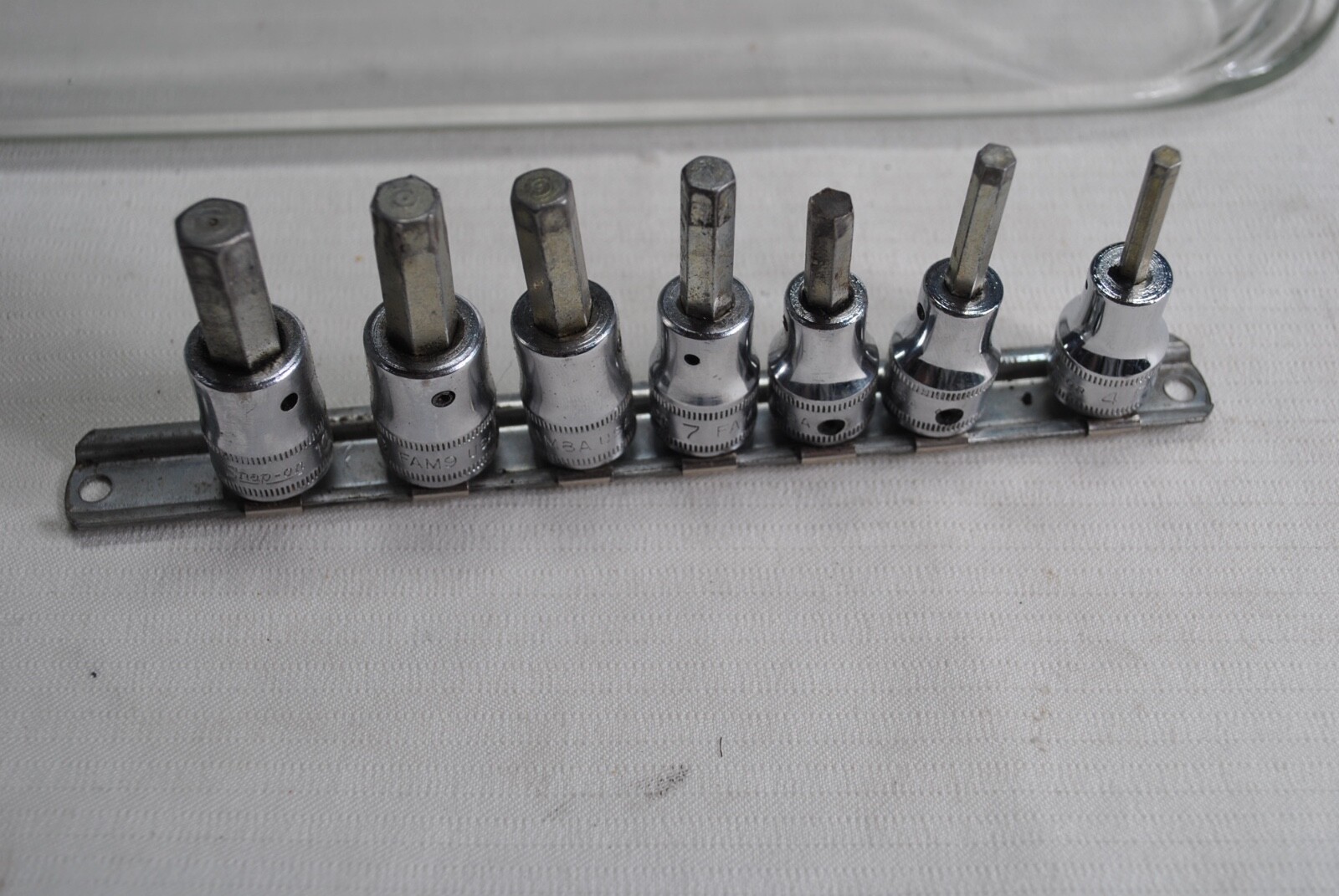 Snap On 4mm thru 10mm 3/8″ Drive Metric Seven (7) Piece Hex Bit Socket Set – USA