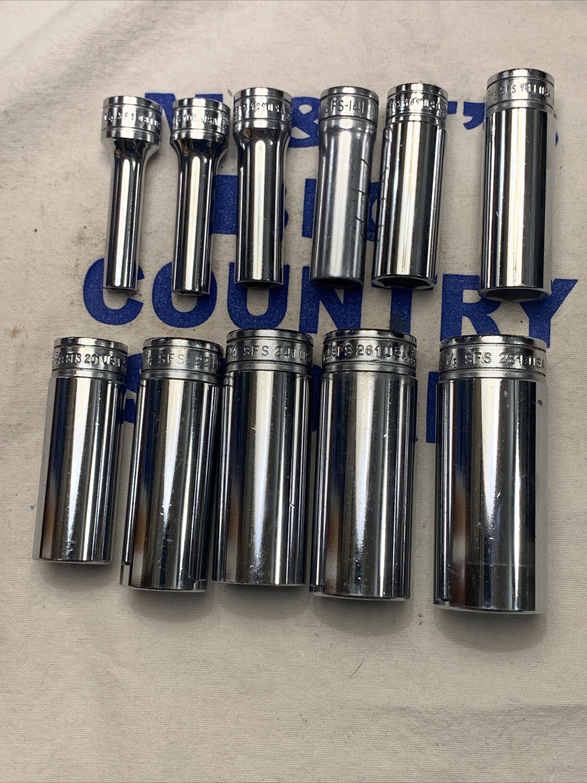 Snap-on Tools USA 3/8″ Drive 6pt 11pc SAE Deep Chrome Socket Set 211SFSY