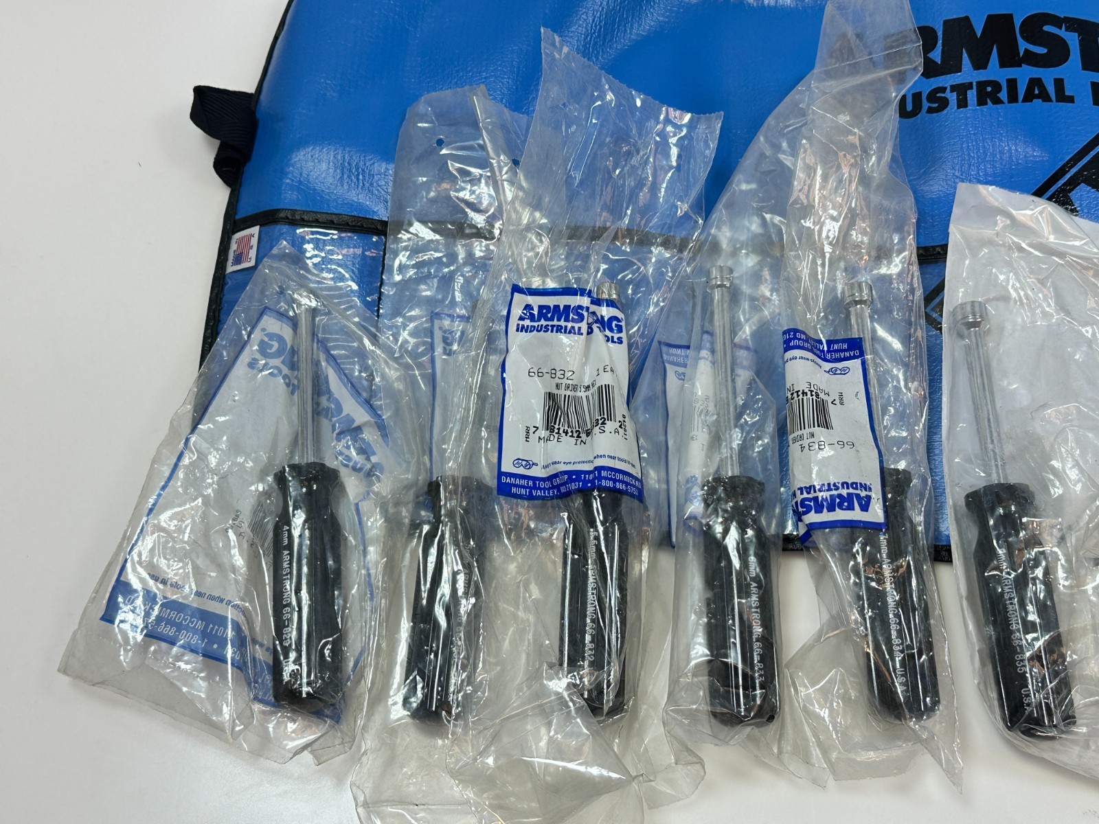 NOS Armstrong Tools USA 66-848 11pc Metric 4mm-13mm Black Handle Nut Driver Set