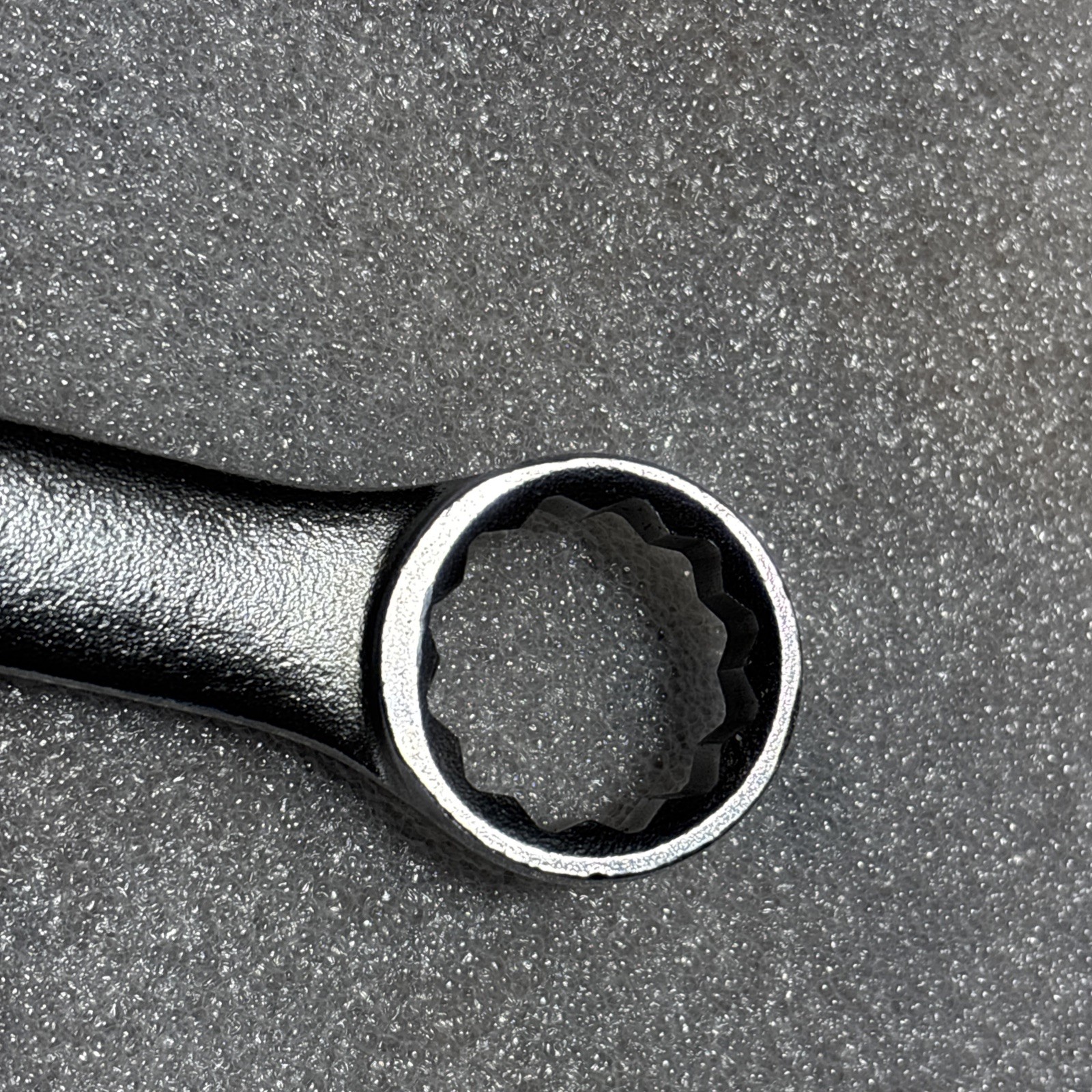 Craftsman 42922 – VA- 22mm Combination Wrench – USA