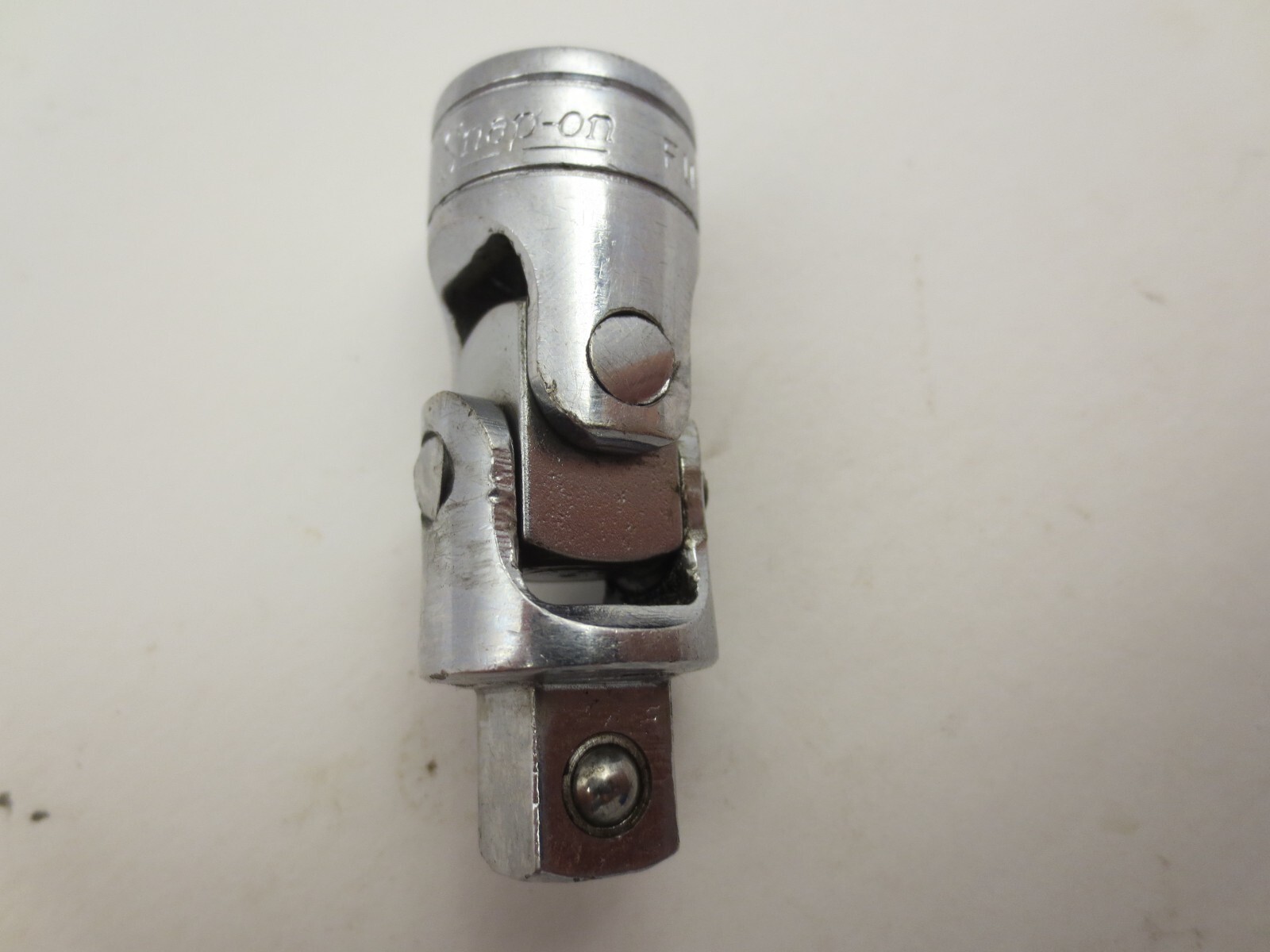 SNAP ON TOOLS SWIVEL / FLEX SOCKET ADAPTER — 3/8″ DRIVE — CHROME — FU8A