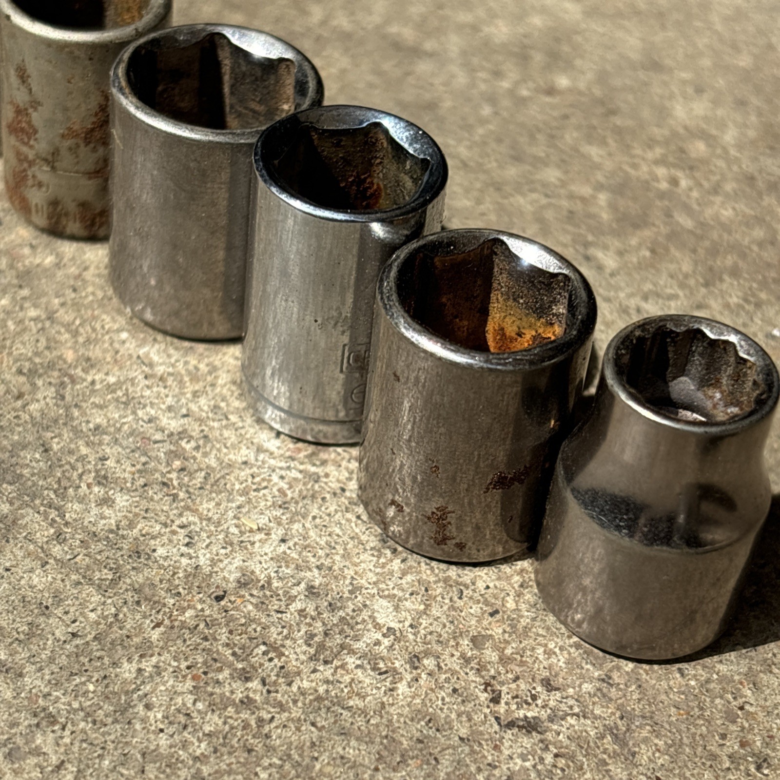 Miscellaneous Mixed Brands Various Sizes Sockets Tool Lot Of ~5lbs Bulk