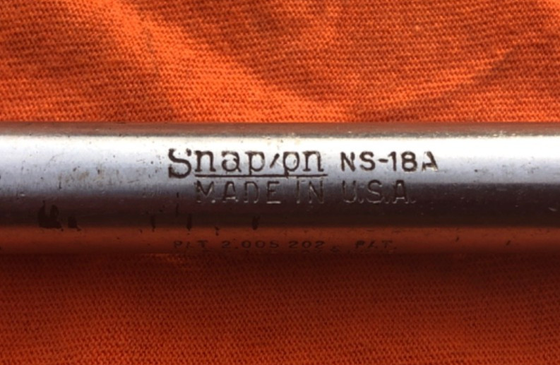 VINTAGE 1/2 INCH DRIVE 18 INCH SNAP -ON No. NS-18A BREAKER BAR w UNDERLINE LOGO