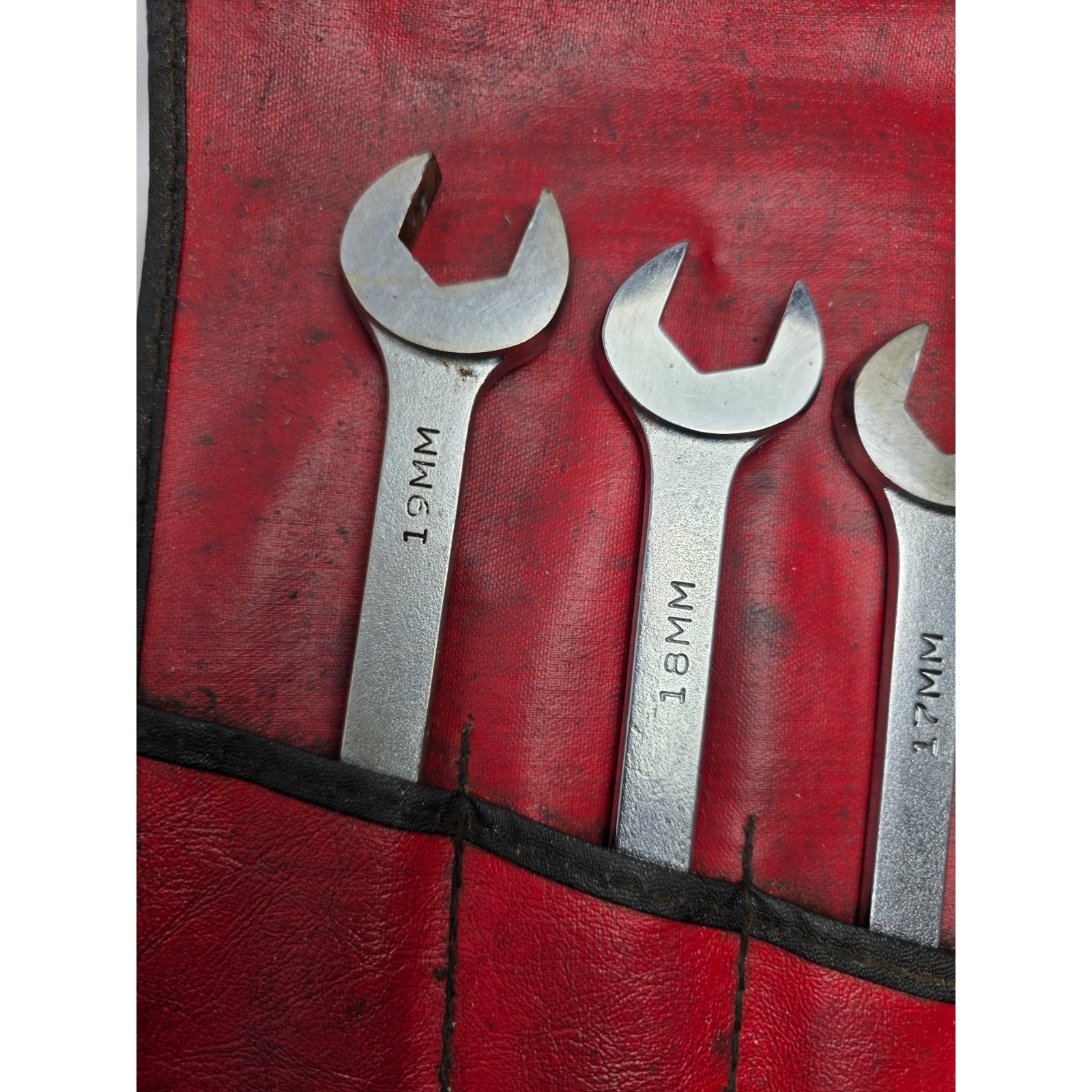 Vintage Mac Tools SML10K Metric Wrench Set Textured Matte USA Made Roll Pouch