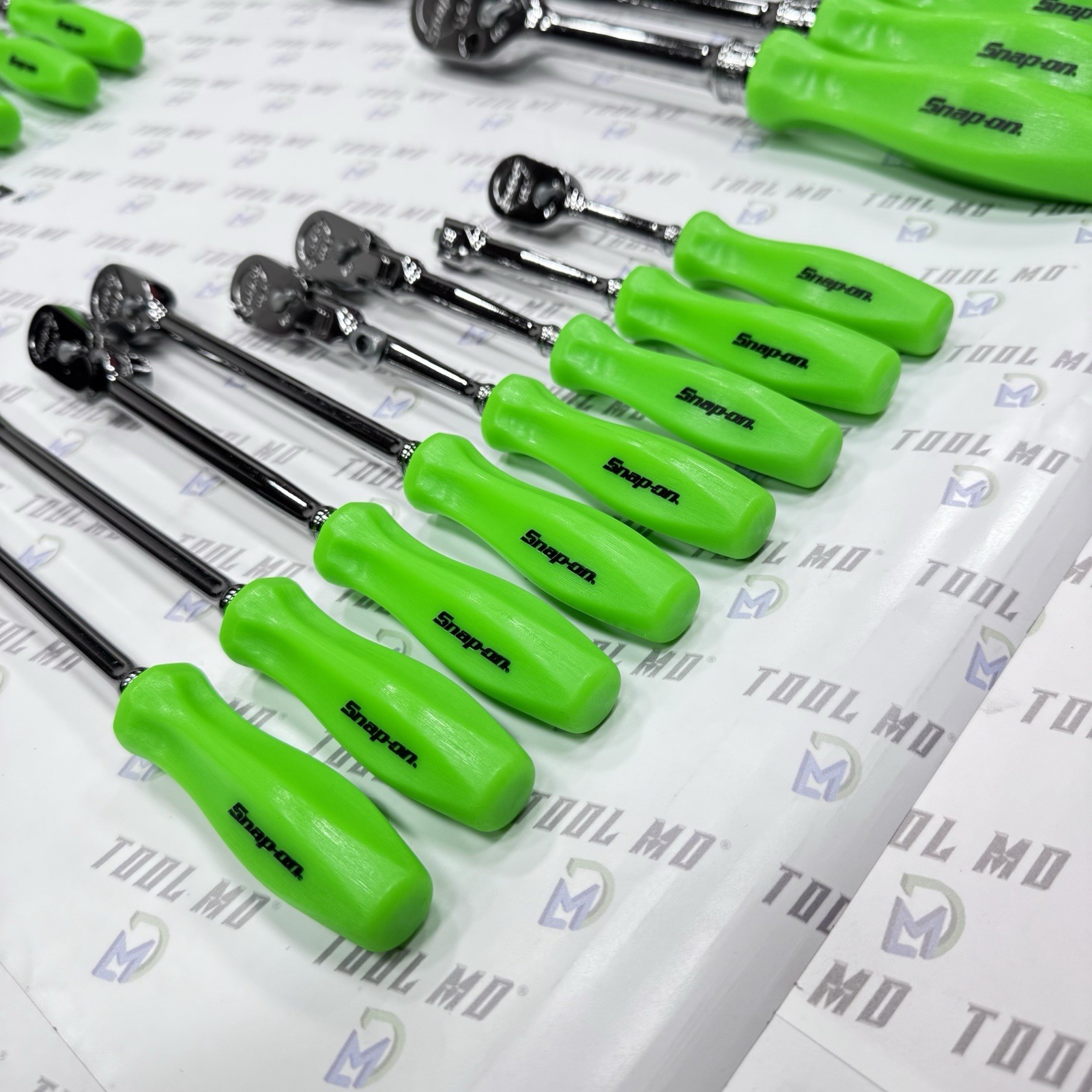 Snap-on Tools USA RARE 31pc GREEN 1/2″ 3/8″ 1/4″ Drive Ratchet Set SHLFD80A