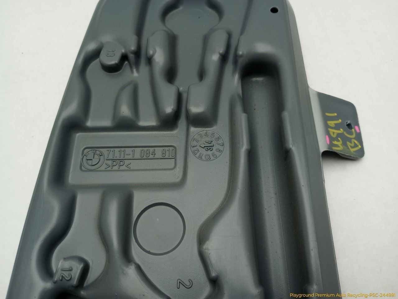 BMW 330xi E46 SEDAN Rear Emergency Tool Kit Box Fits 2001-2005 01 02 03 04 05