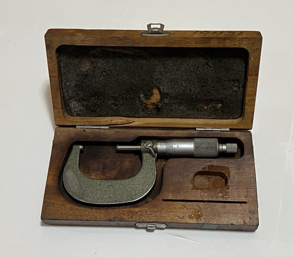 Mitutoyo 1″ – 2″ Outside Micrometer Gauge 5210-243-2933 in Box Caliper Japan