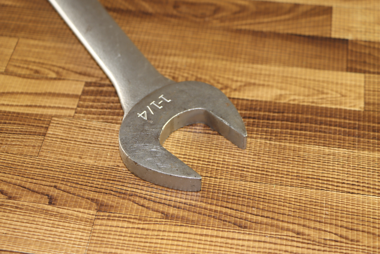 Craftsman 1-1/4″ SAE 12 Point Combination Wrench -V- 44708 USA
