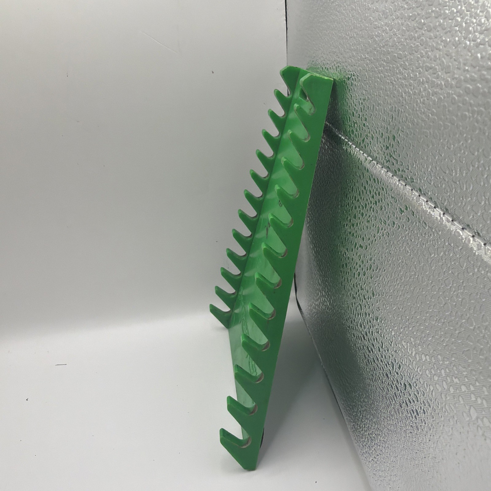 Matco Tools Wrench Rack 12 Slot Wrench Rack No WRG12R Green