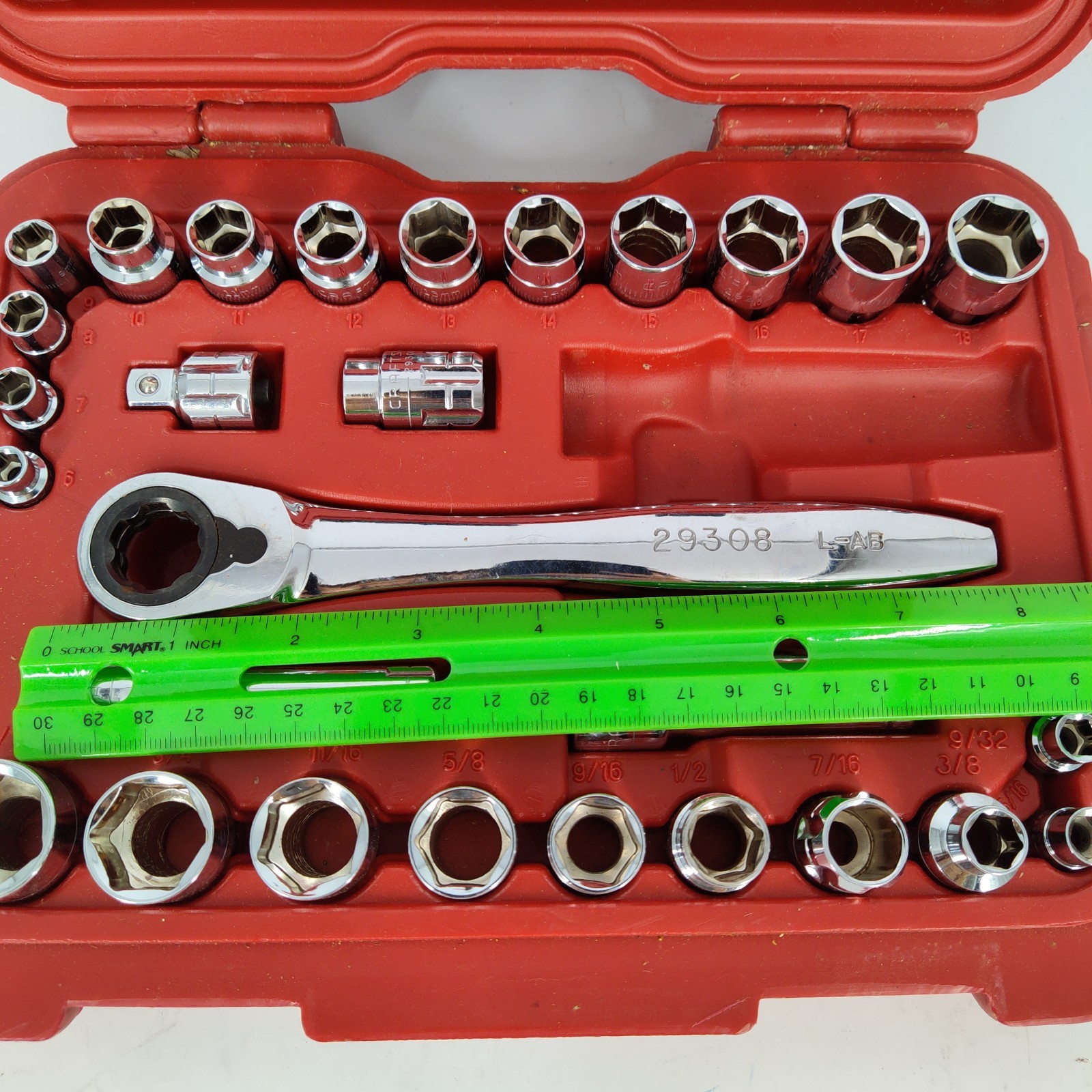CRAFTSMAN 30pc Max Axess Pass Thru Low Profile Socket Ratchet Tool Set READ