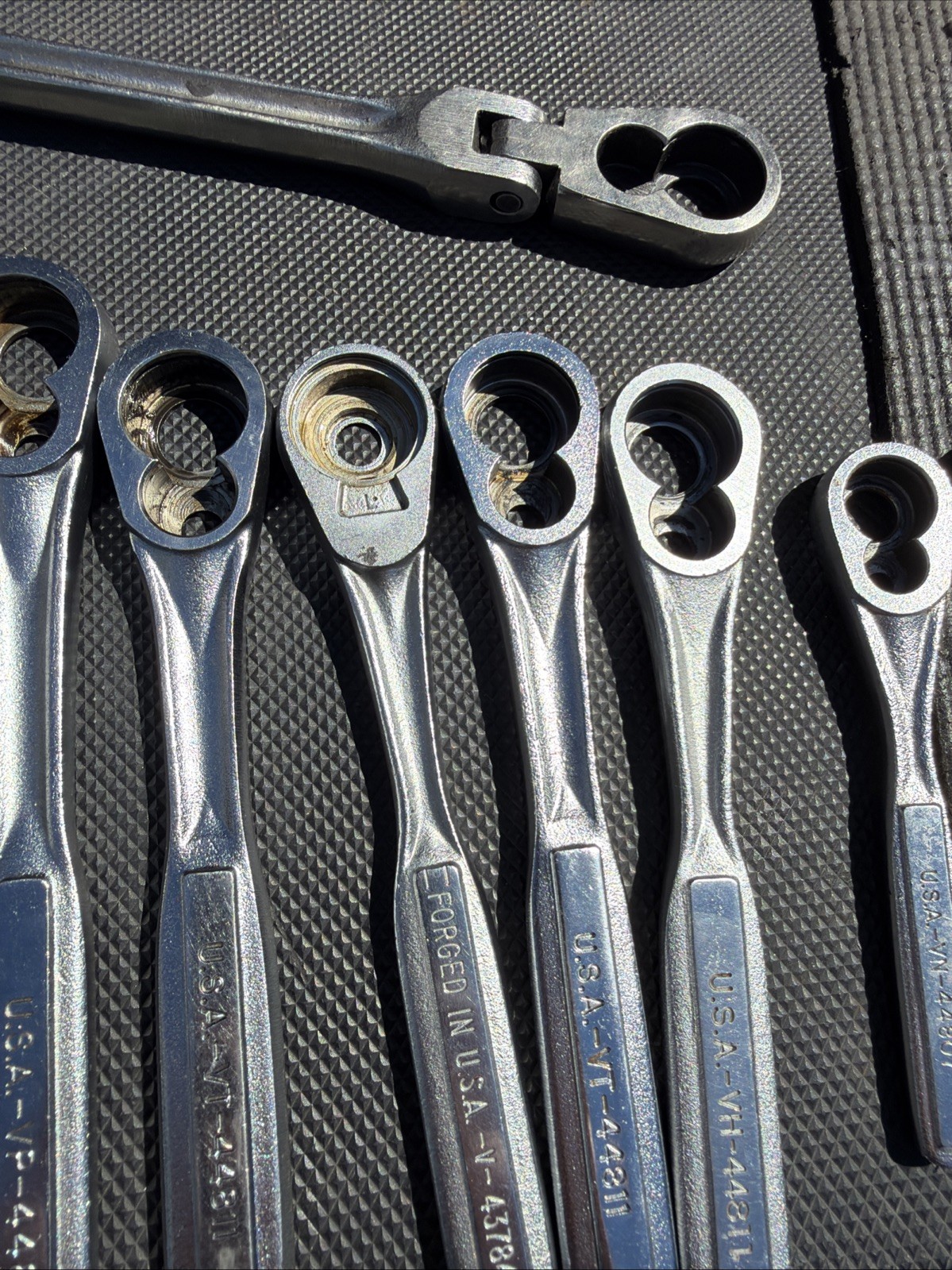 (12) Sears Craftsman Ratchet Bodies ONLY NO GUTS 1/2” Drive 3/8” & 1/4” Plus Flx