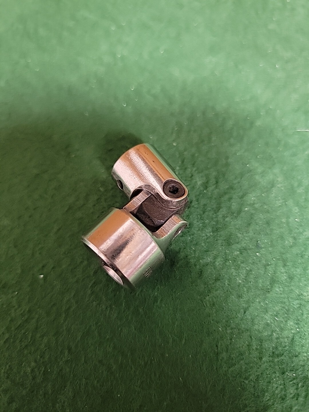 MATCO 11MM 1/4″ DRIVE AU11M6 6 POINT METRIC UNIVERSAL SWIVEL SOCKET 11 MM