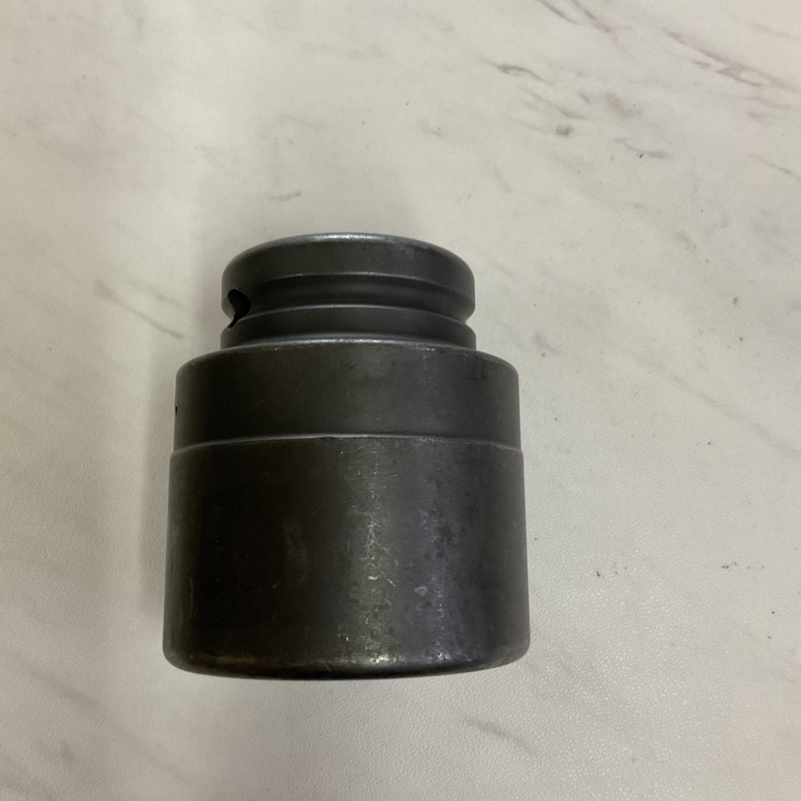 Snap-on IMM402 USA 40mm 3/4″ Drive 6-Point Shallow Flank Drive Impact Socket