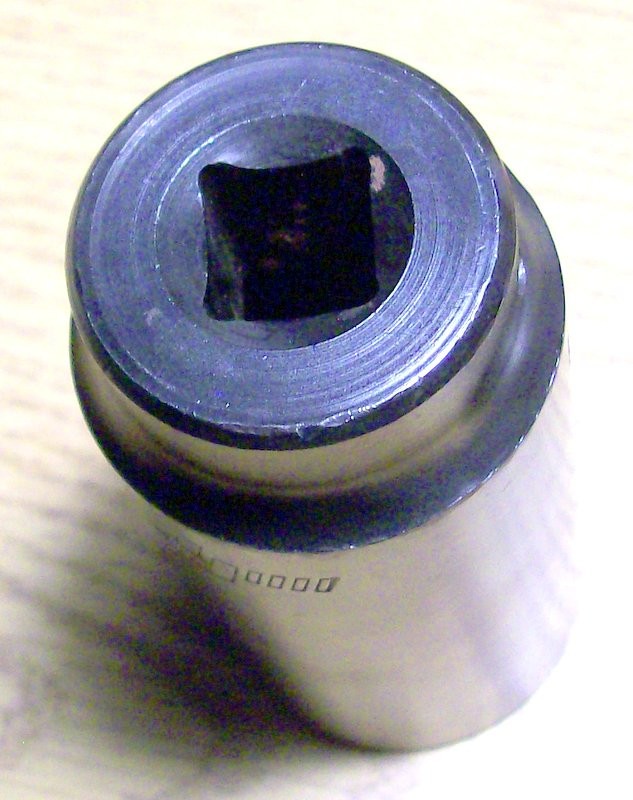 Axle Nut Impact Socket, 30mm 6-Point, 1/2 Inch Drive, Deep Well Hub 3-1/2″ Long