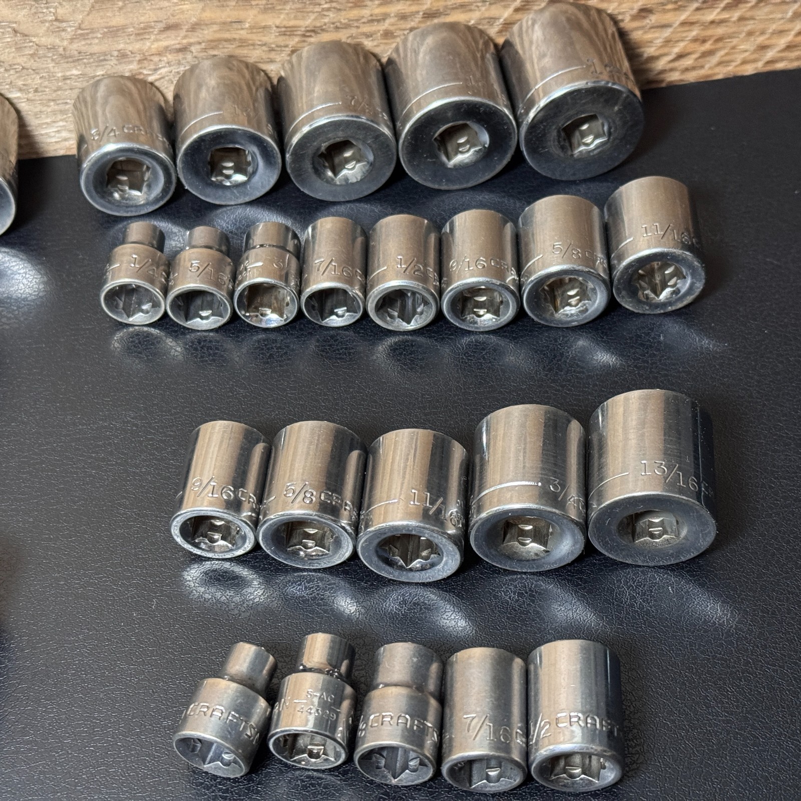 Craftsman S-AC 3/8 Drive Metric & SAE Socket Set STD Deep w/ Ratchet 44808 —81pc