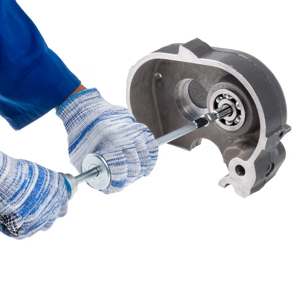 SKF TMIC 7-28 Internal bearing puller kit for dismounting bearings from housings
