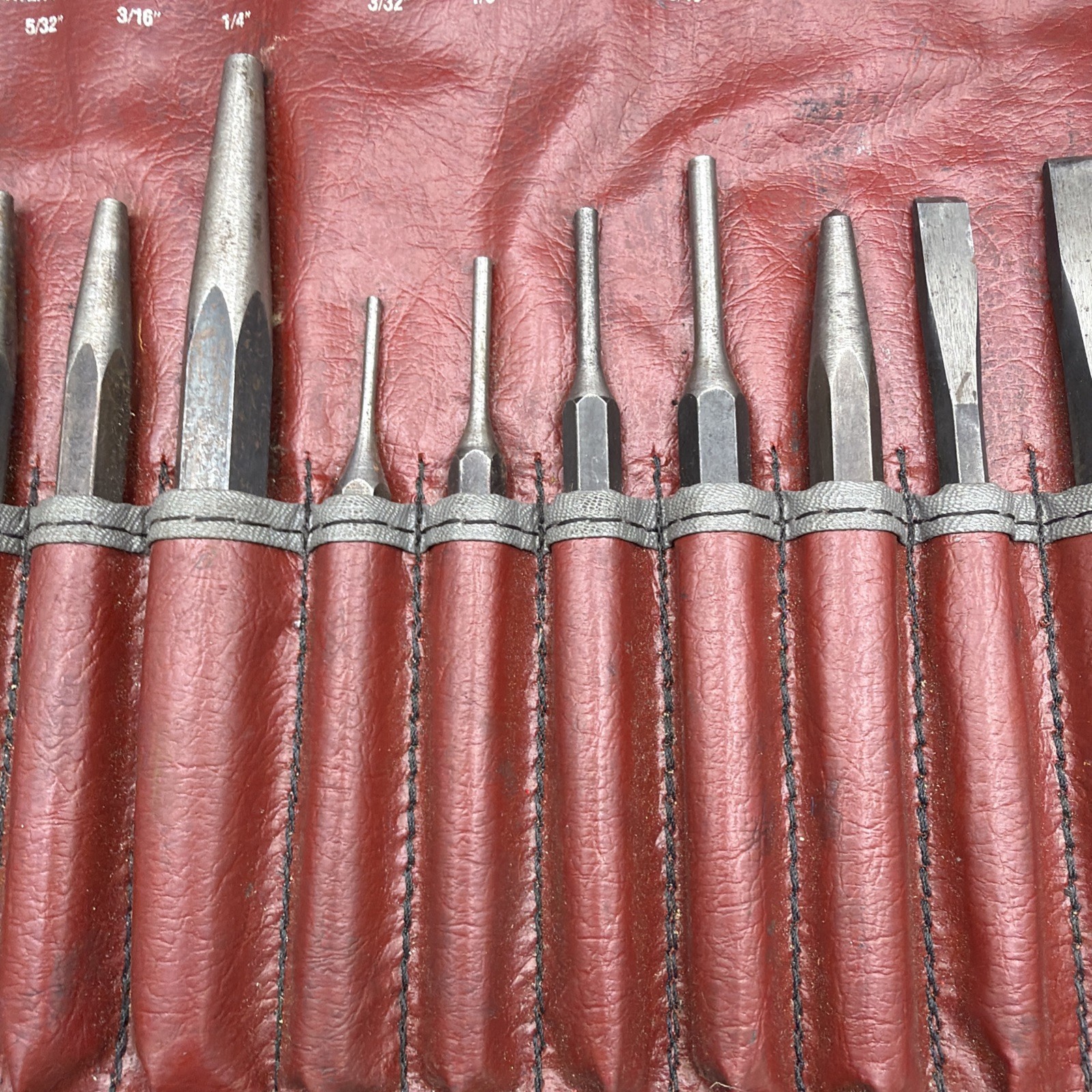 Matco Tools Punch Chisel Set 17-Piece Kit With Storage Pouch SPL17K