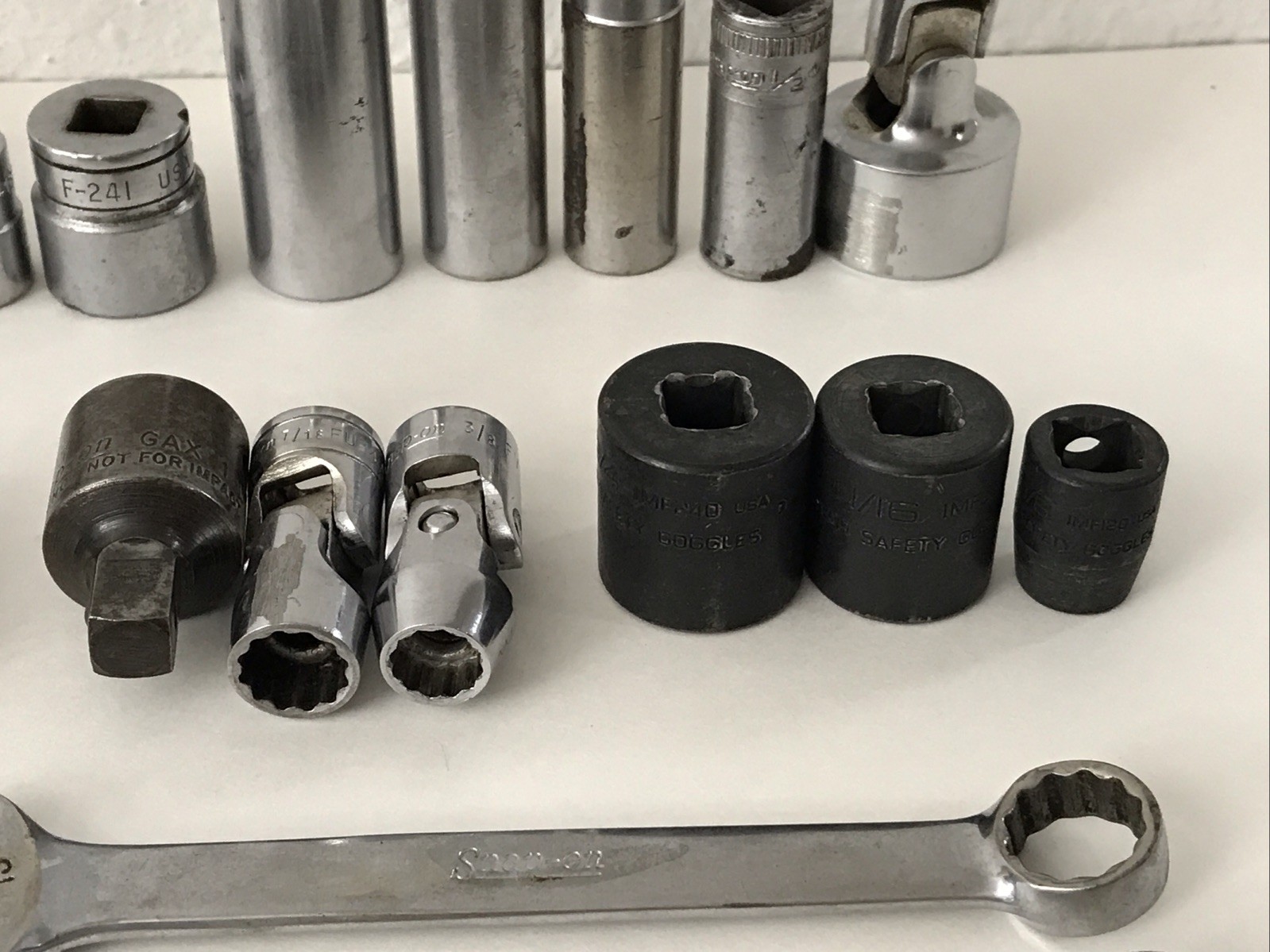 SNAP ON TOOLS- Lot Of 32 PCs Various Impact Swivel Sockets Wrenches