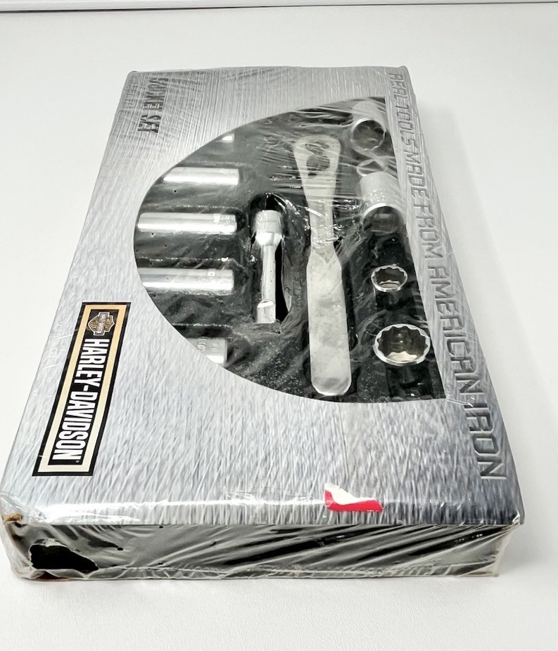 Harley Davidson HD USA 16-Piece Socket Ratchet Set Torn/Open Package As Is Read