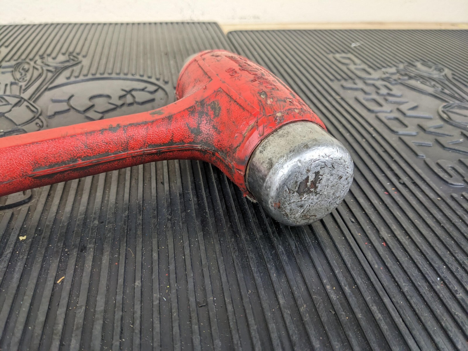 #bc022 Snap On HBBD40 RED 40 oz Ball Peen Soft Grip Dead Blow Hammer