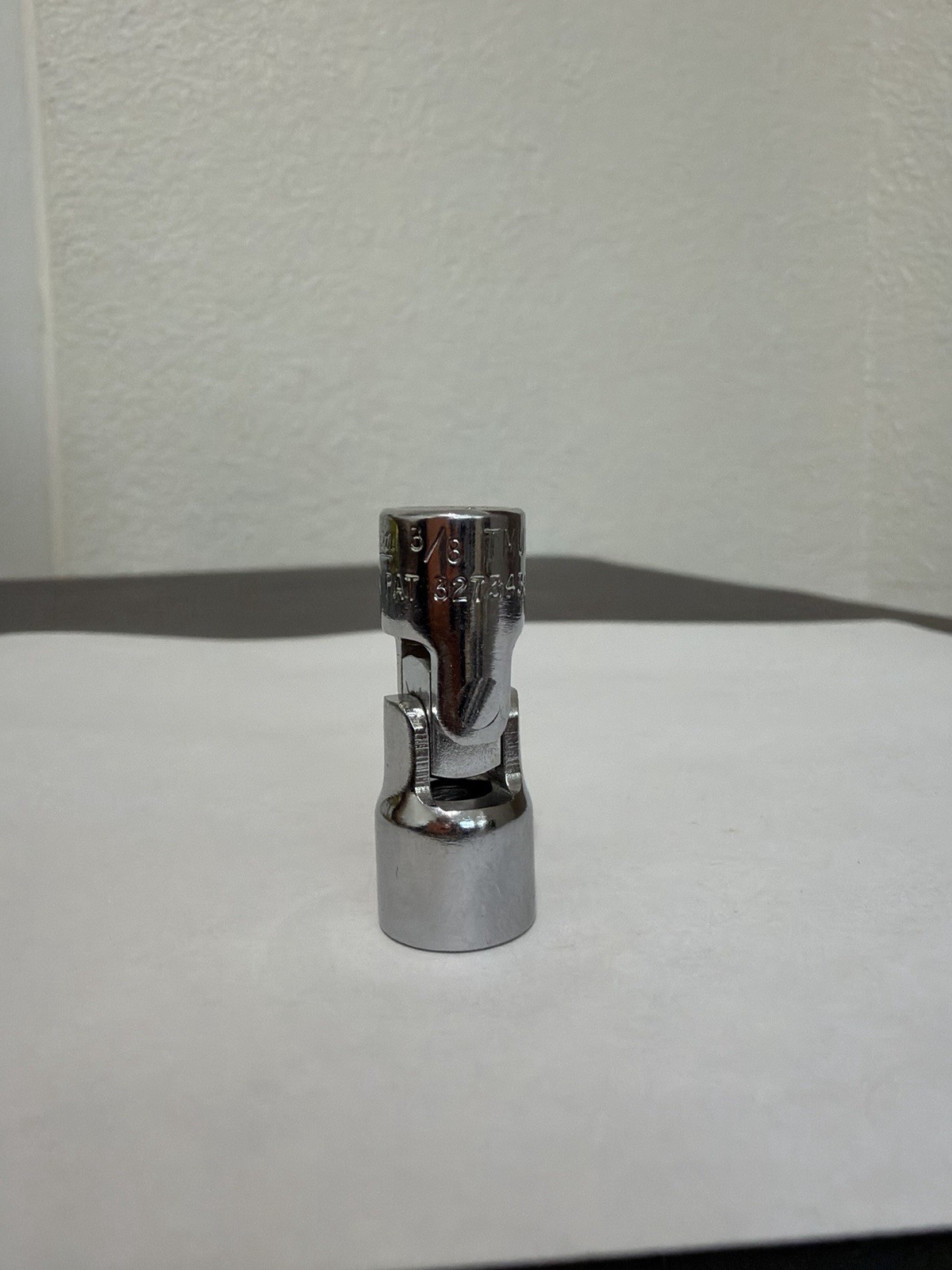 Snap-On Tools USA TMU121 SAE 3/8″ Universal Swivel Socket 1/4″ Dr 12 Pt