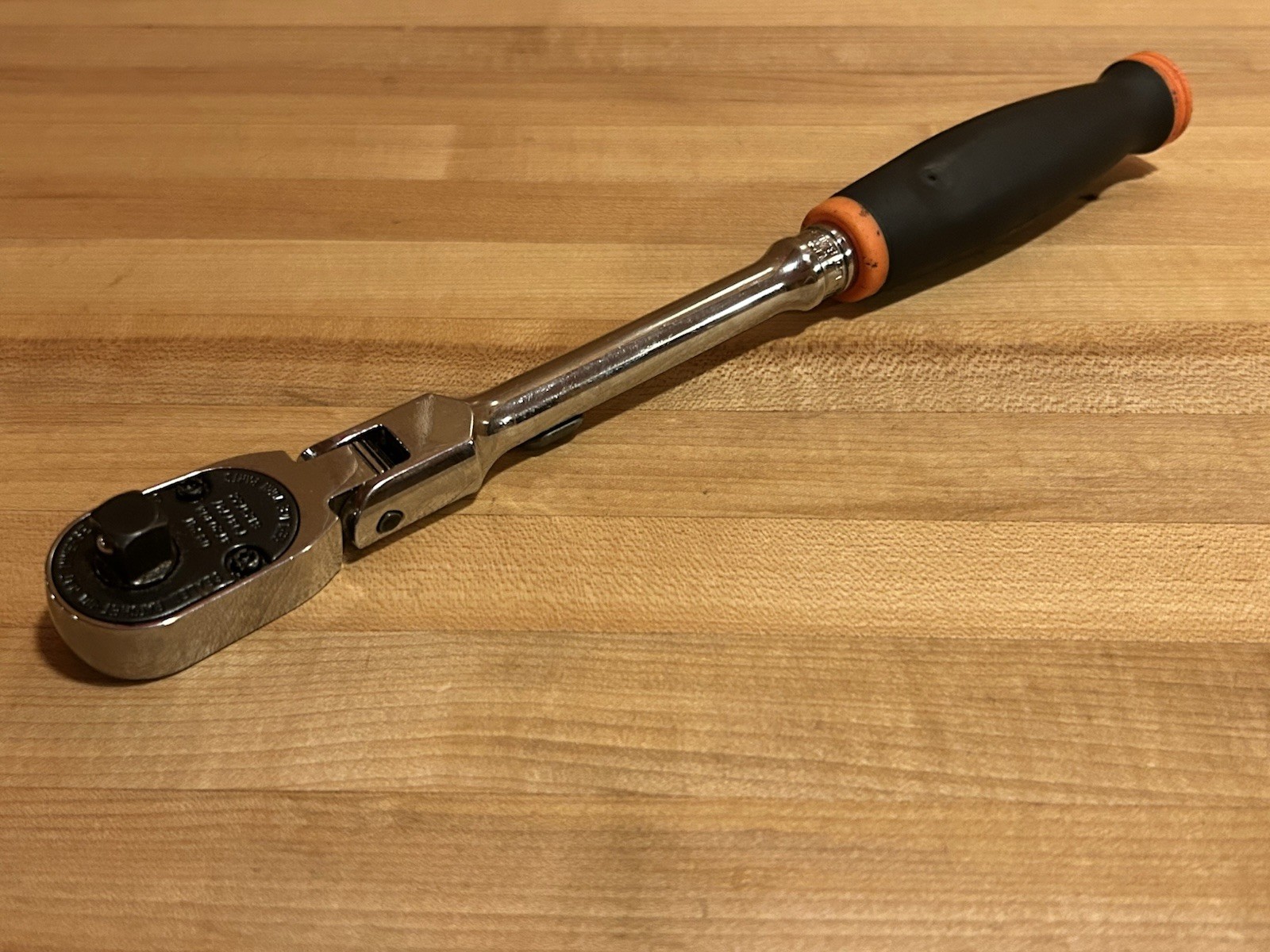 Snap-on Tools | 3/8″ FHX80AO 80 Tooth Orange Soft Grip Locking Flex Head Ratchet