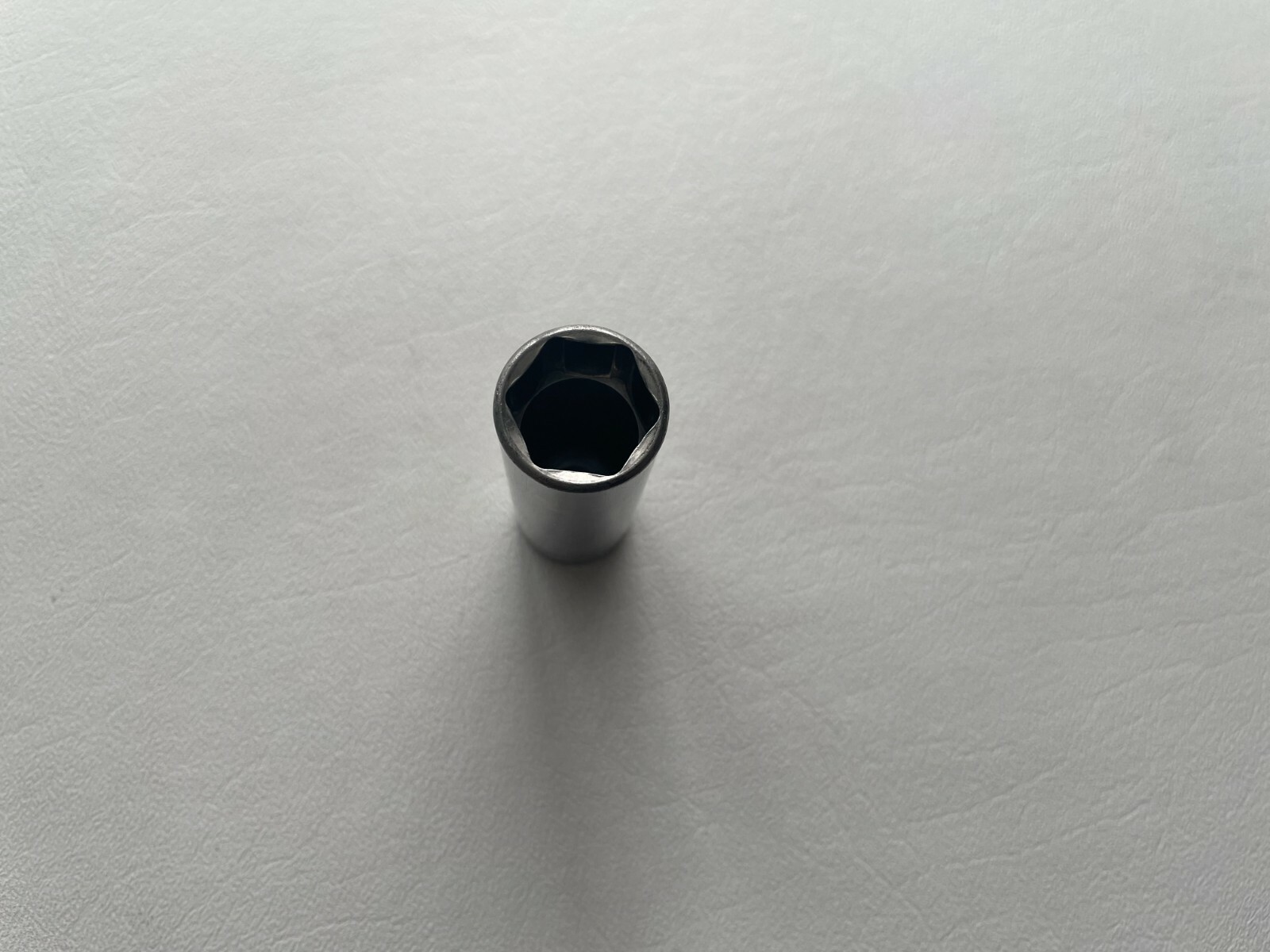 Snap-On Tools USA *2015* 3/8″ Drive 6pt 17mm Metric Deep Chrome Socket SFSM17