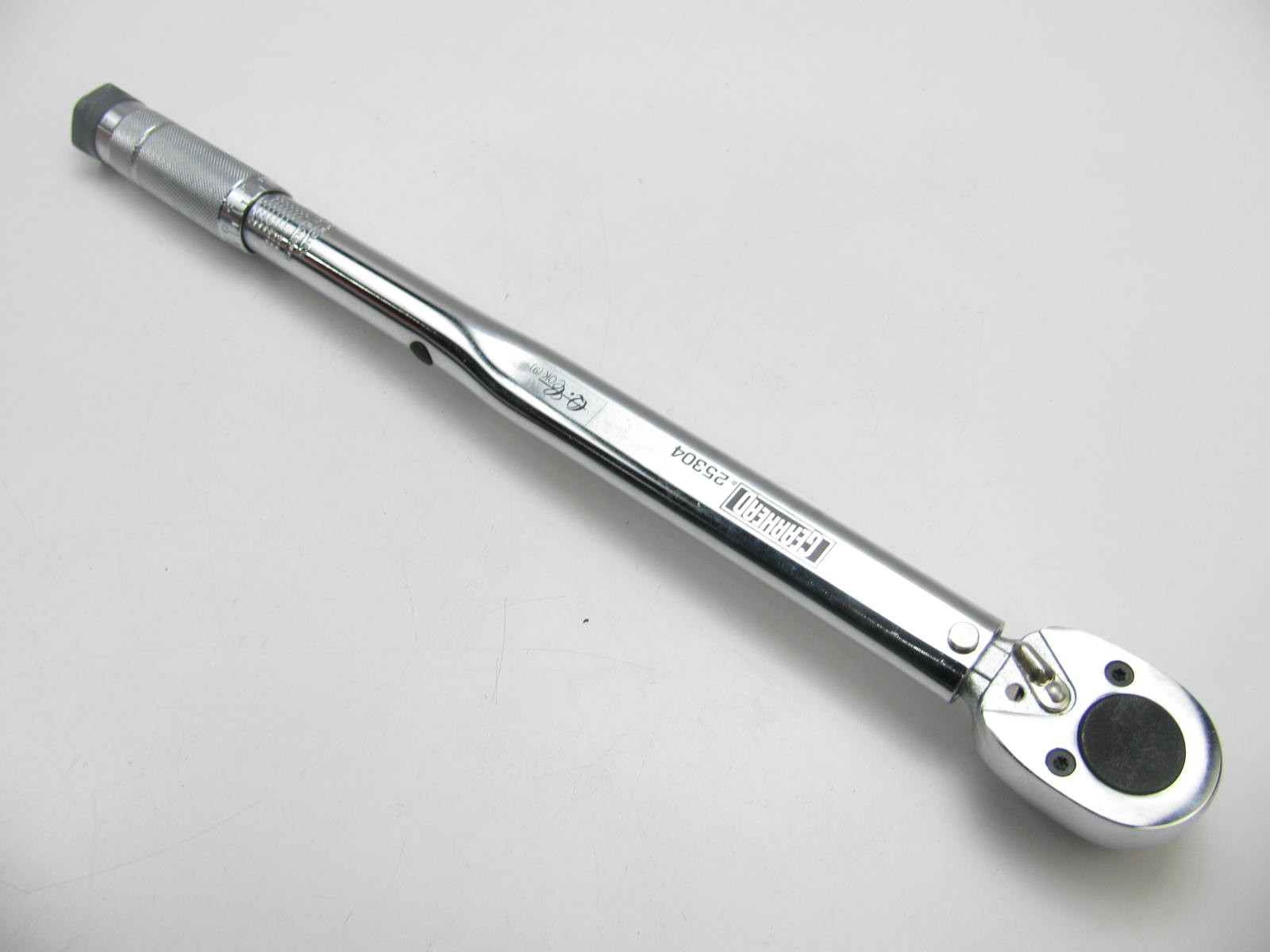 Gearhead GH3002 Adjustable Ratcheting Torque Wrench 1/2″ Drive, 20-150 Lbs