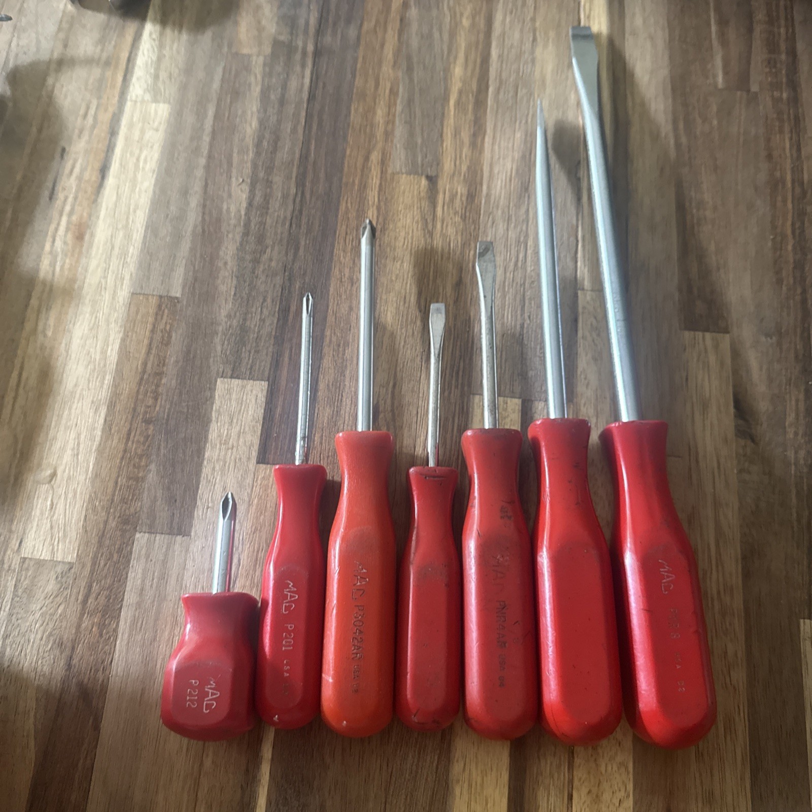 MAC Tools 7 pc Hard Handle Screwdriver Set – Red