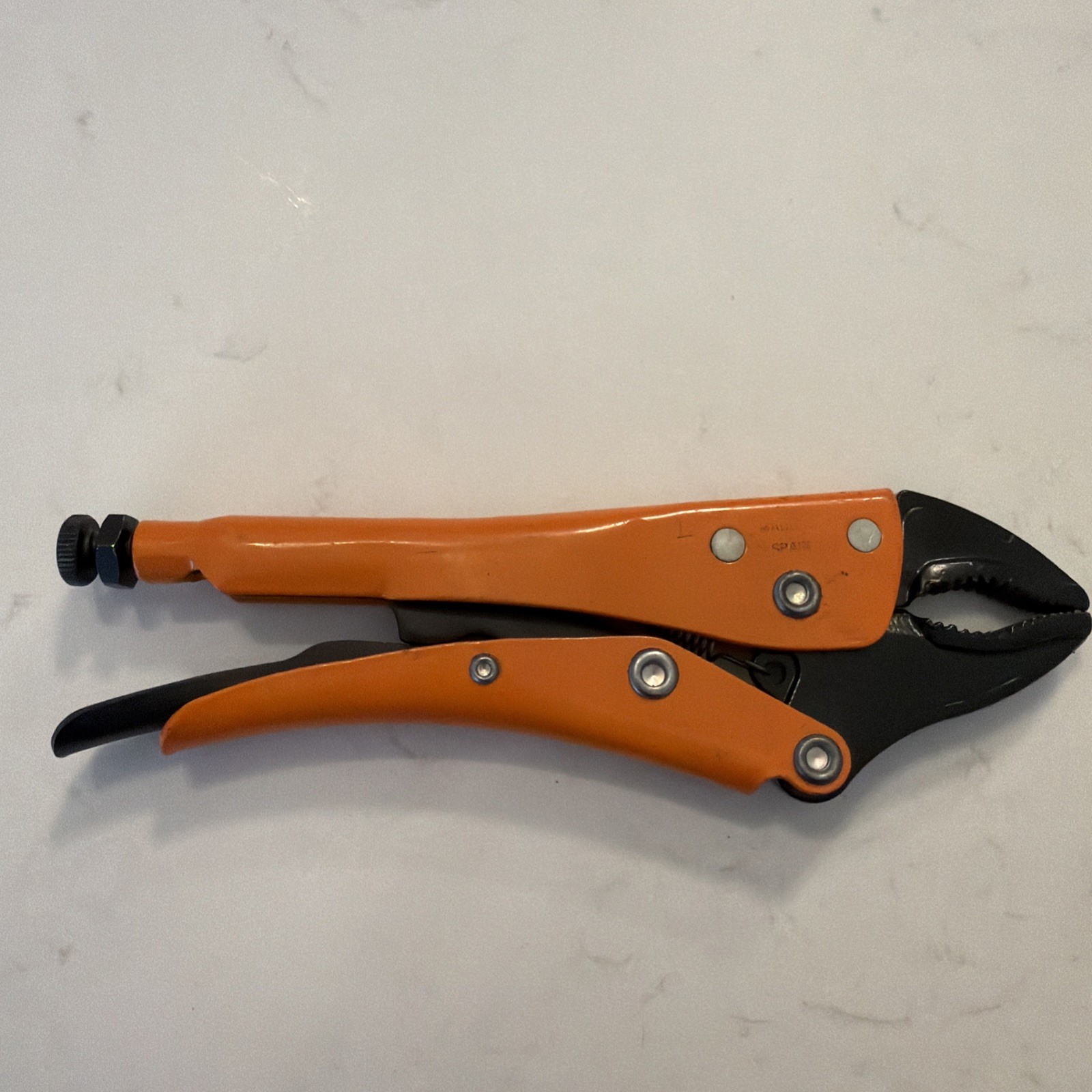 Grip-on 7in. Locking Pliers Curved Jaws With Wire Cutter 121-07F